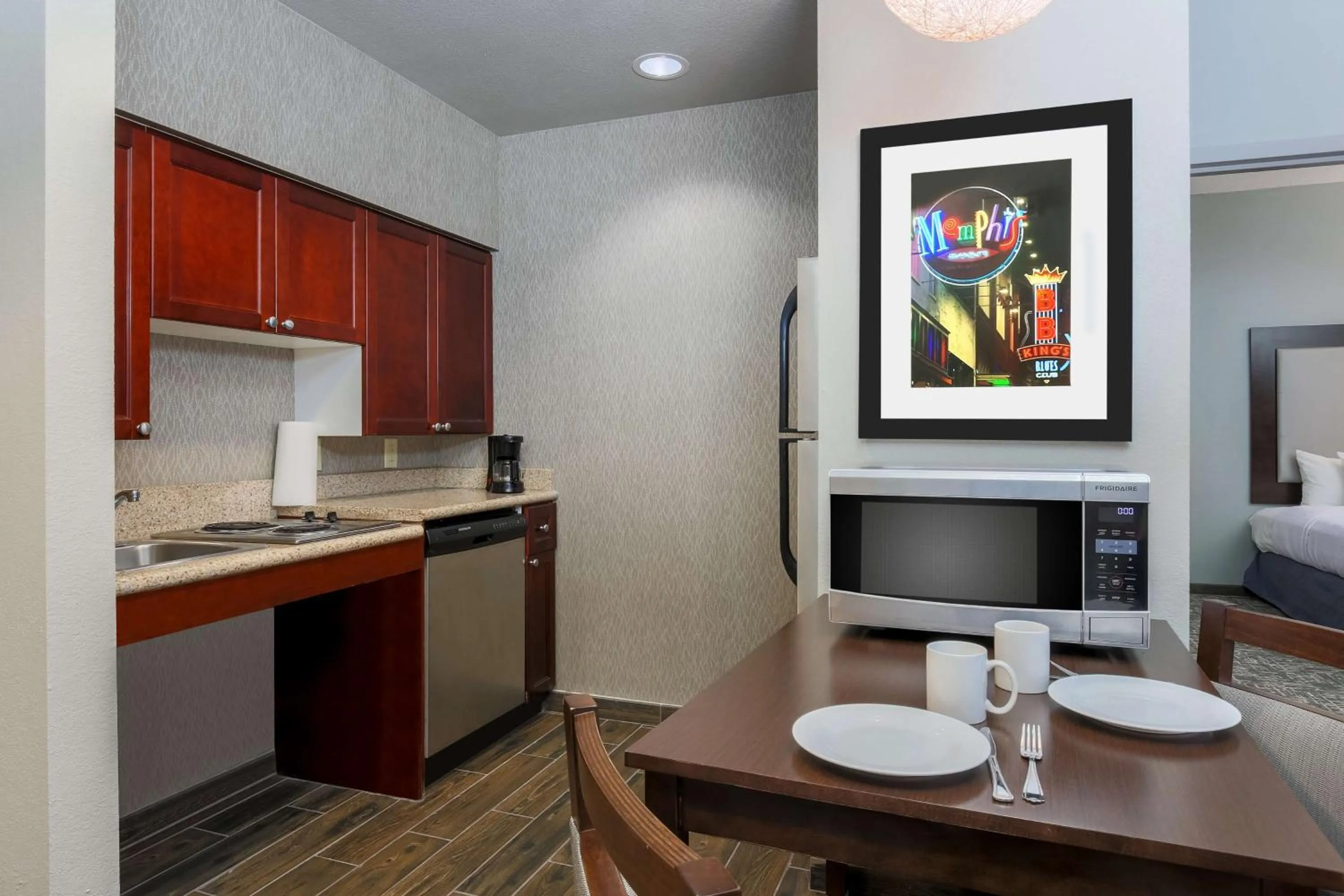 Kitchen or kitchenette in Homewood Suites by Hilton Southwind - Hacks Cross