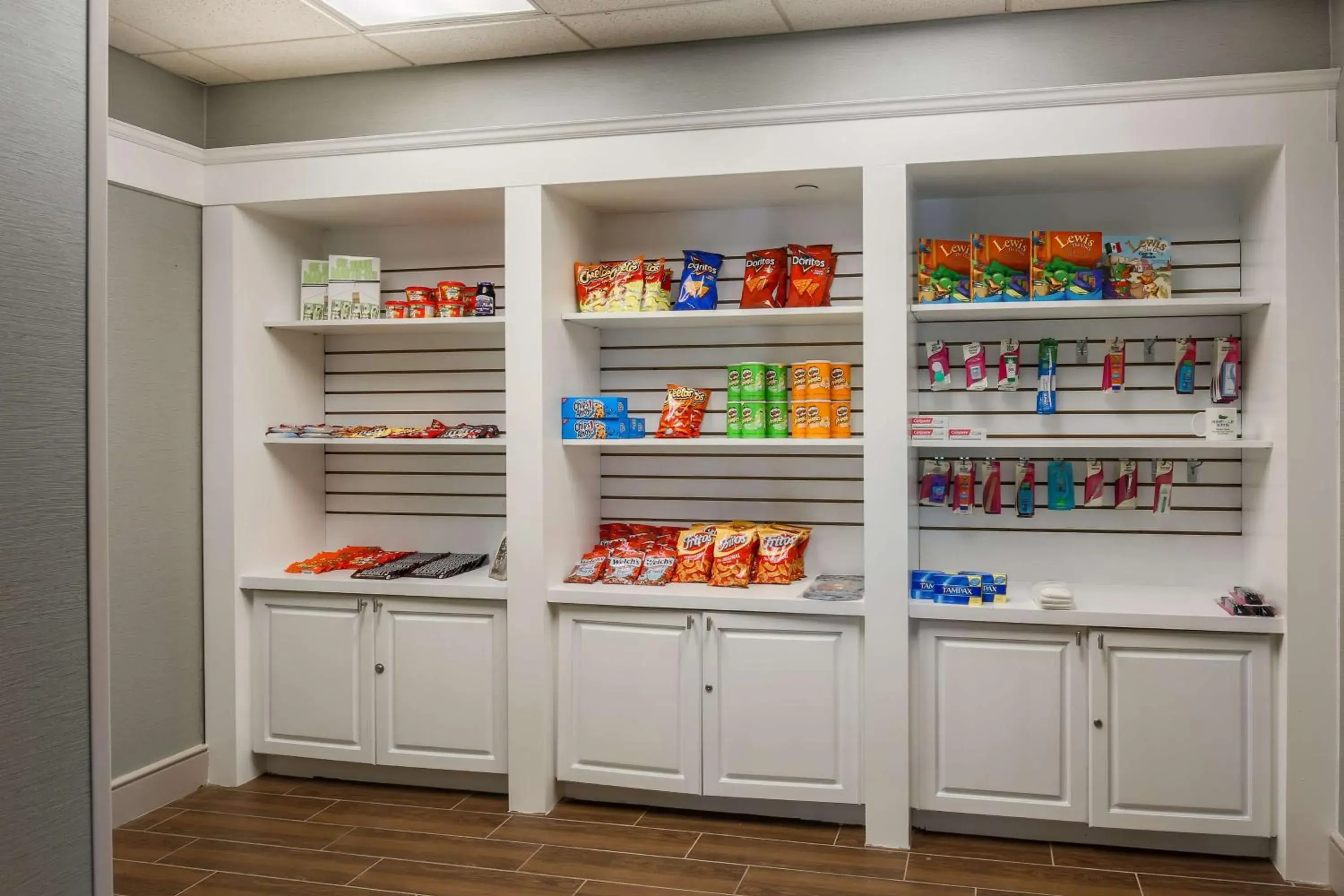 Restaurant/places to eat in Homewood Suites by Hilton Southwind - Hacks Cross Restaurant/places to eat in Homewood Suites by Hilton Southwind - Hacks Cross