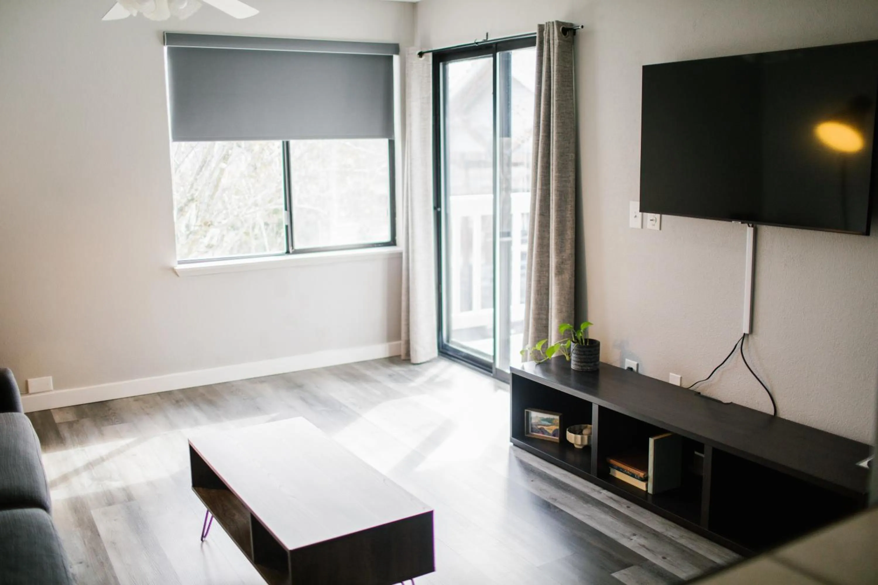Living room in Friday Harbor Suites