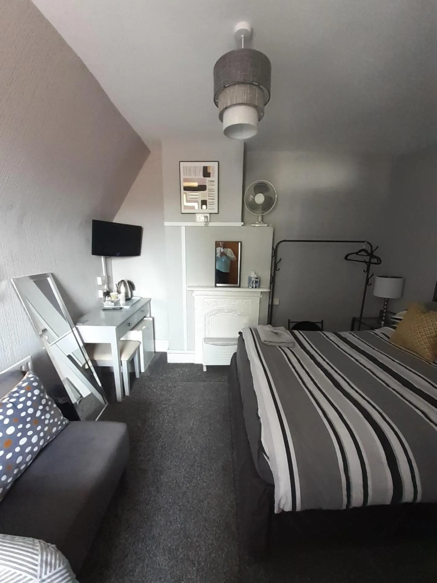 Bed in Caversham Lodge