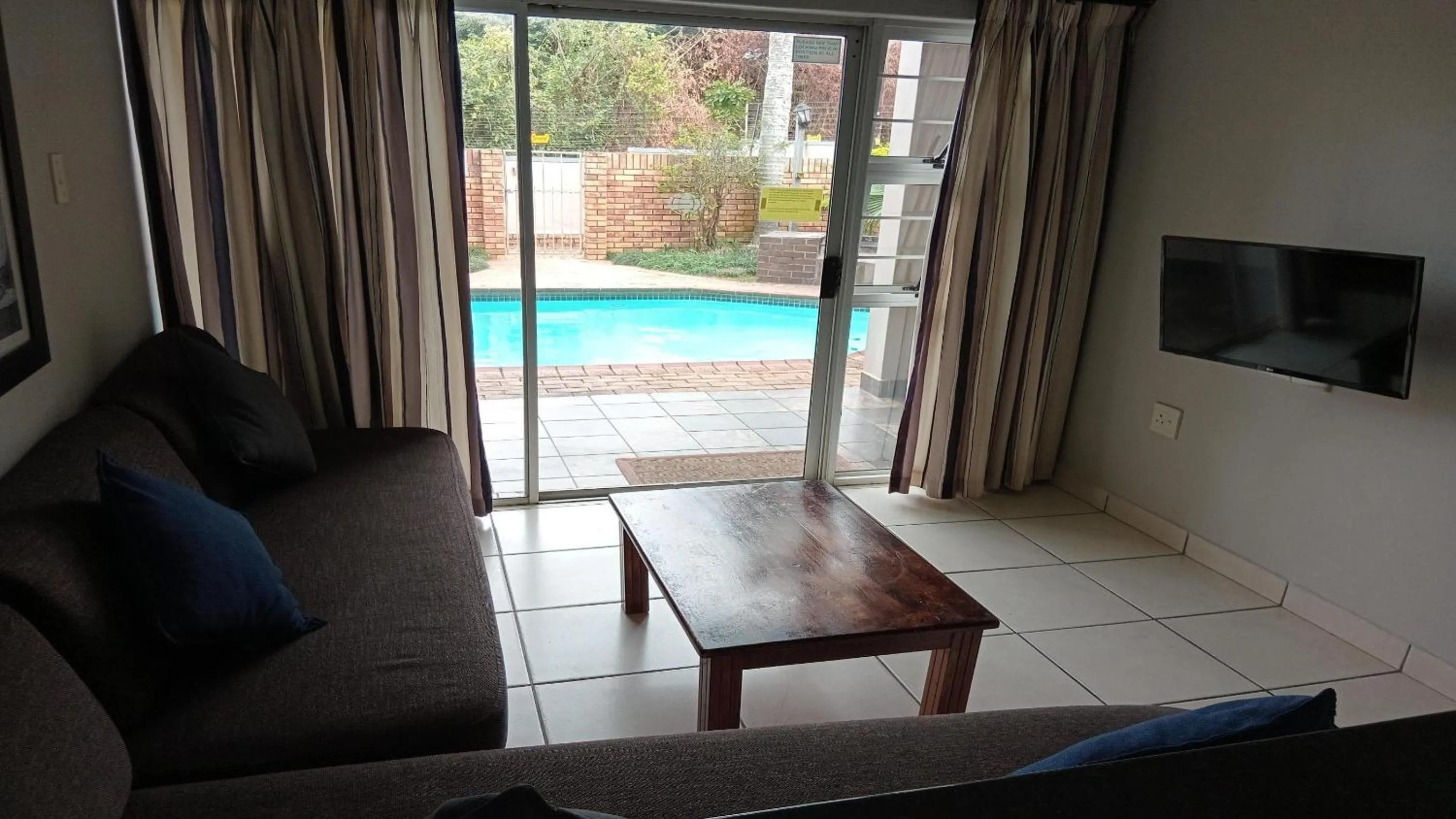 Living room in Sunrise Beach Resort