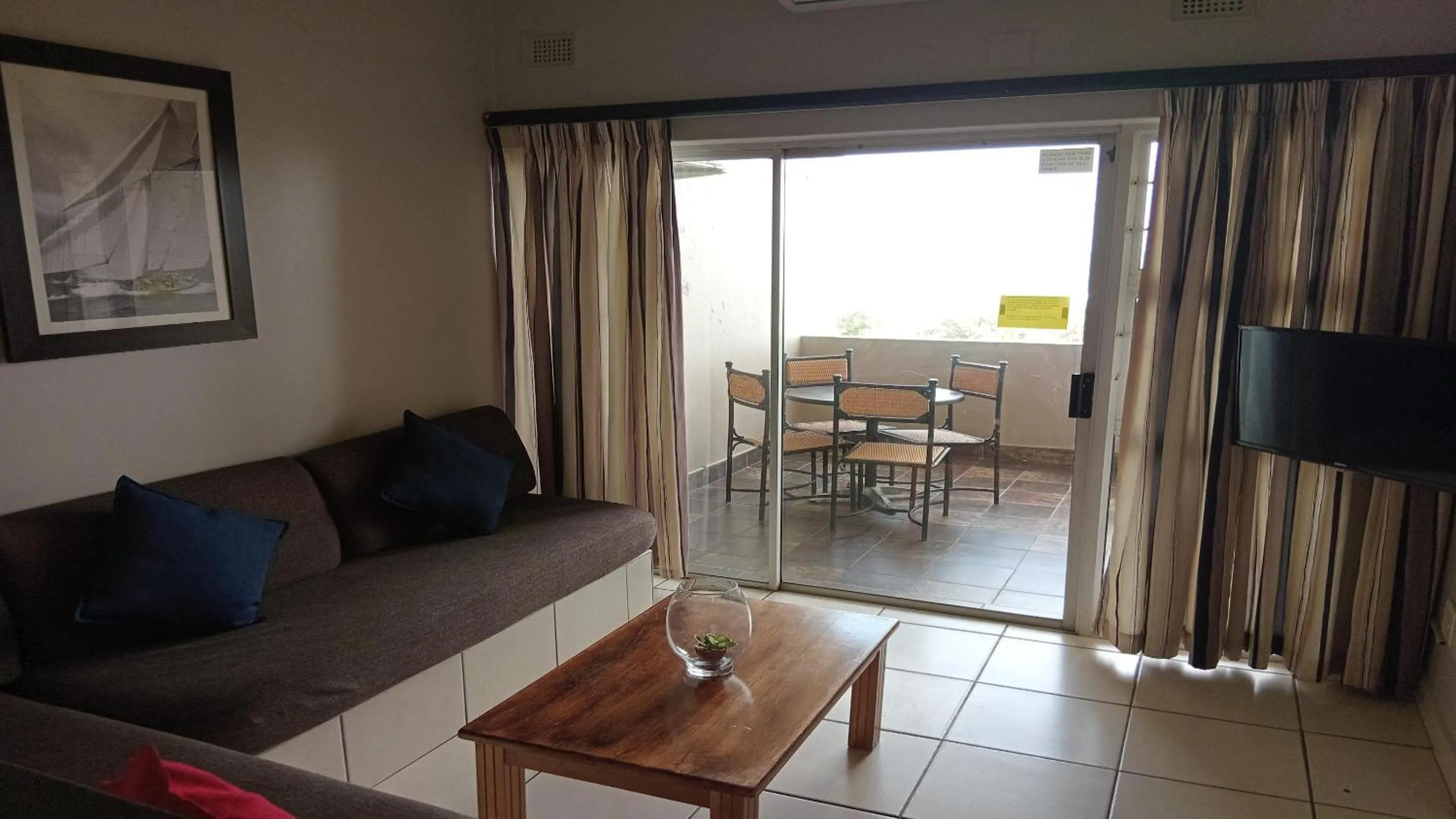 Living room in Sunrise Beach Resort