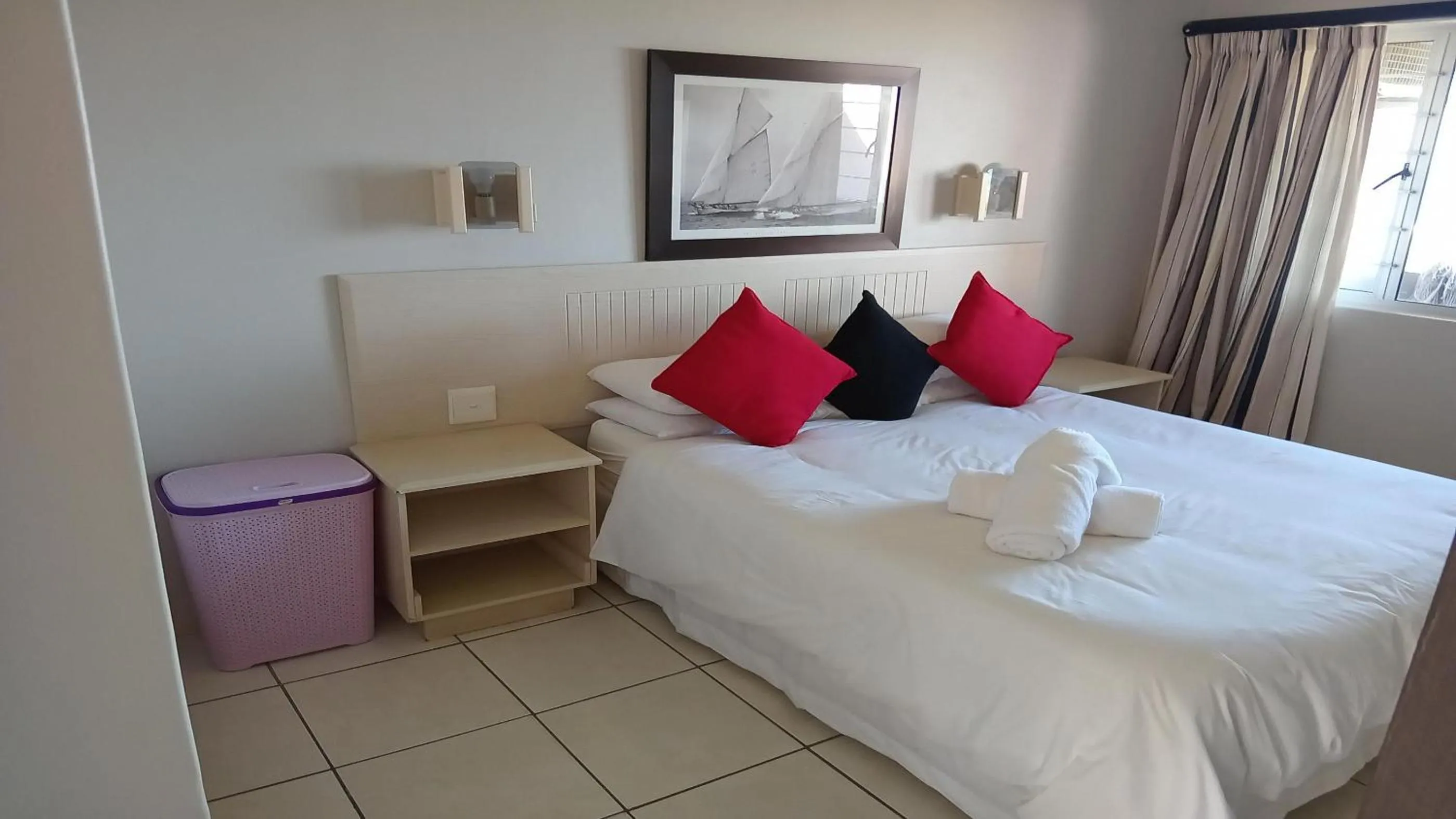 Bed in Sunrise Beach Resort