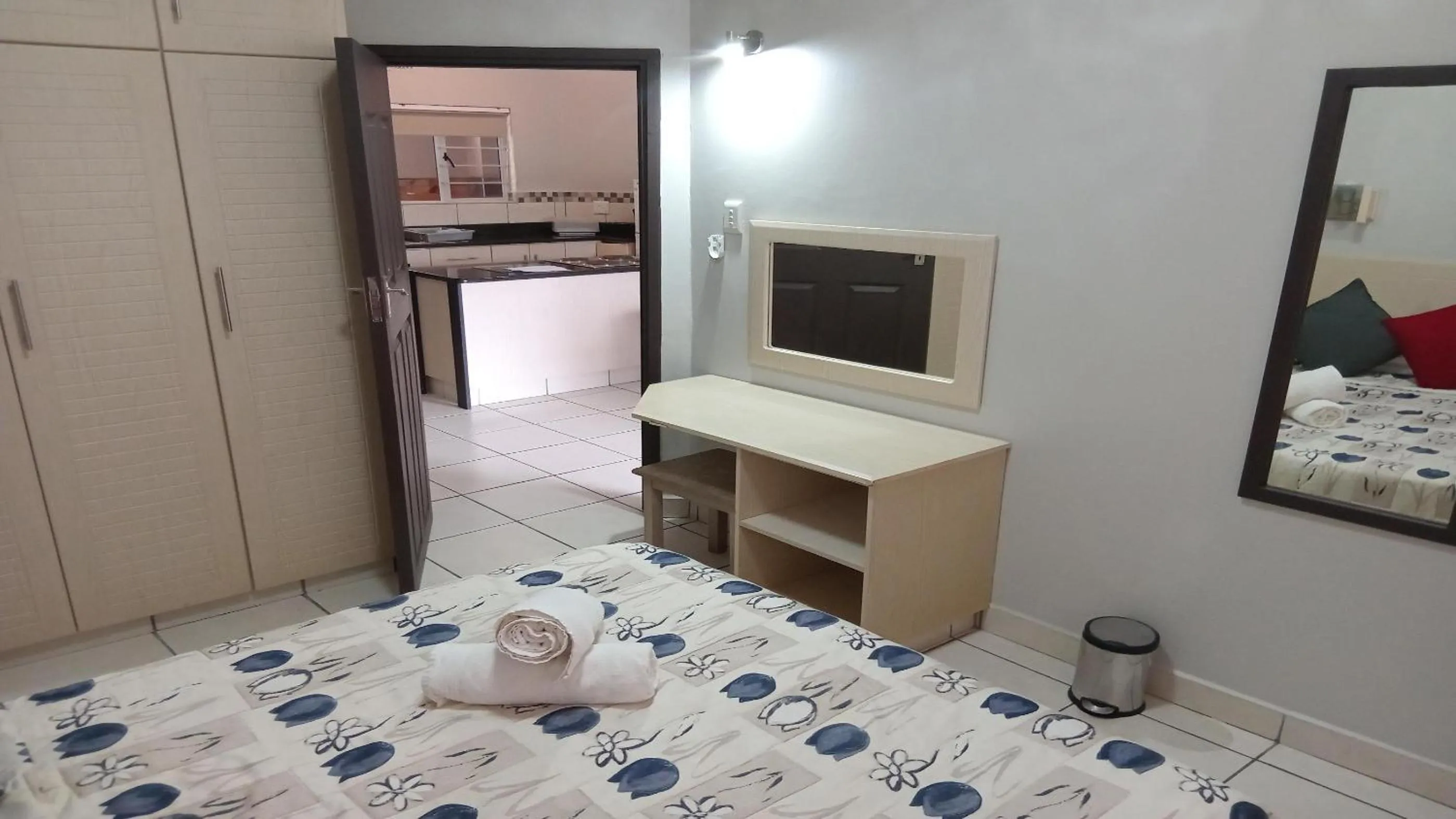 Photo of the whole room, Bed in Sunrise Beach Resort