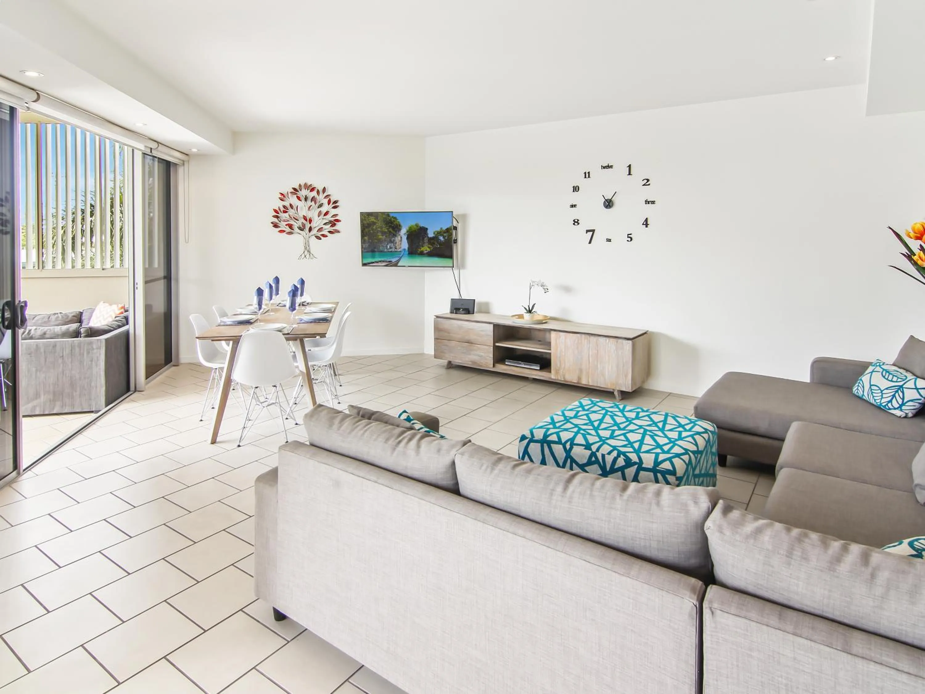 Space Holiday Apartments