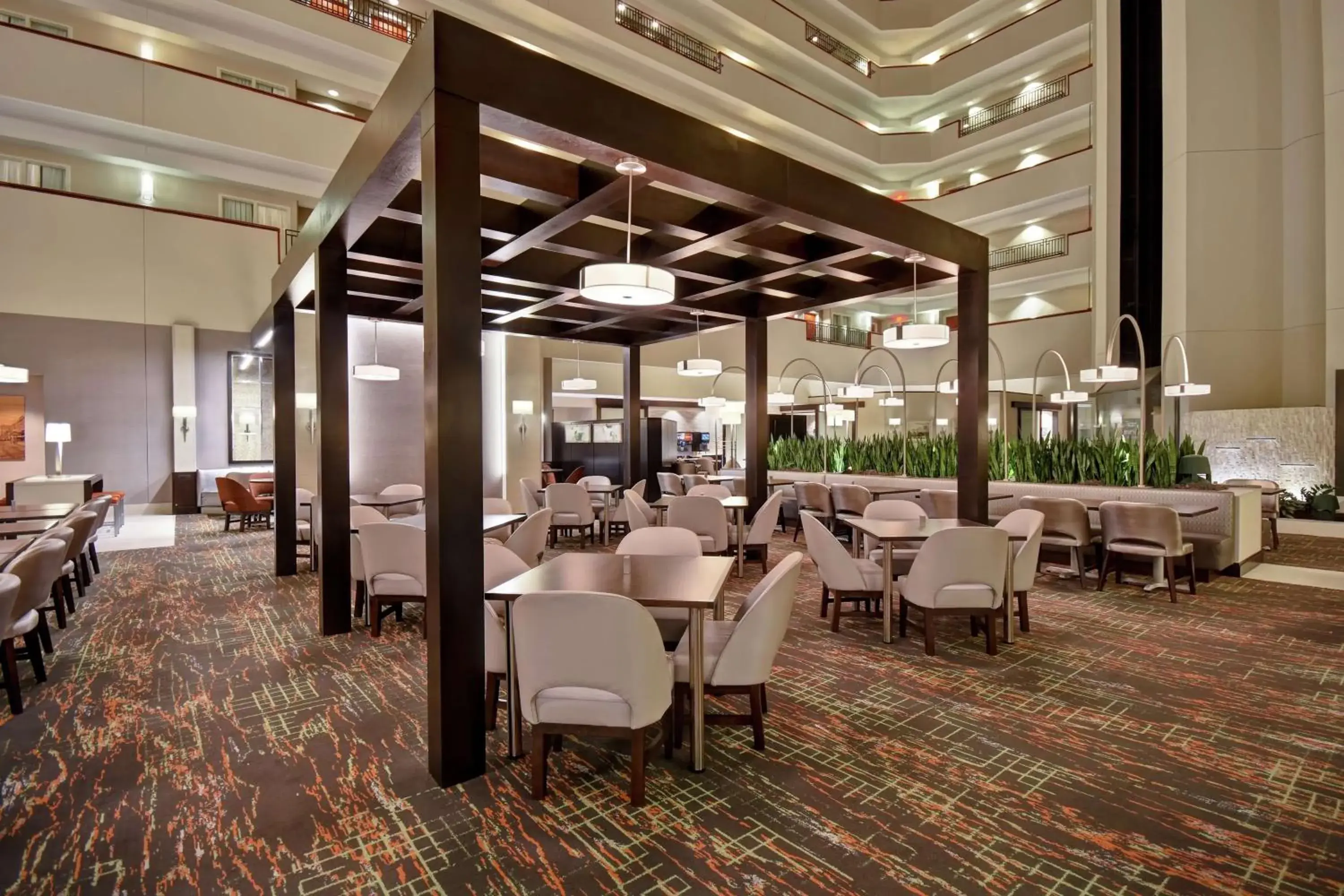 Restaurant/places to eat in Embassy Suites Little Rock Restaurant/places to eat in Embassy Suites Little Rock
