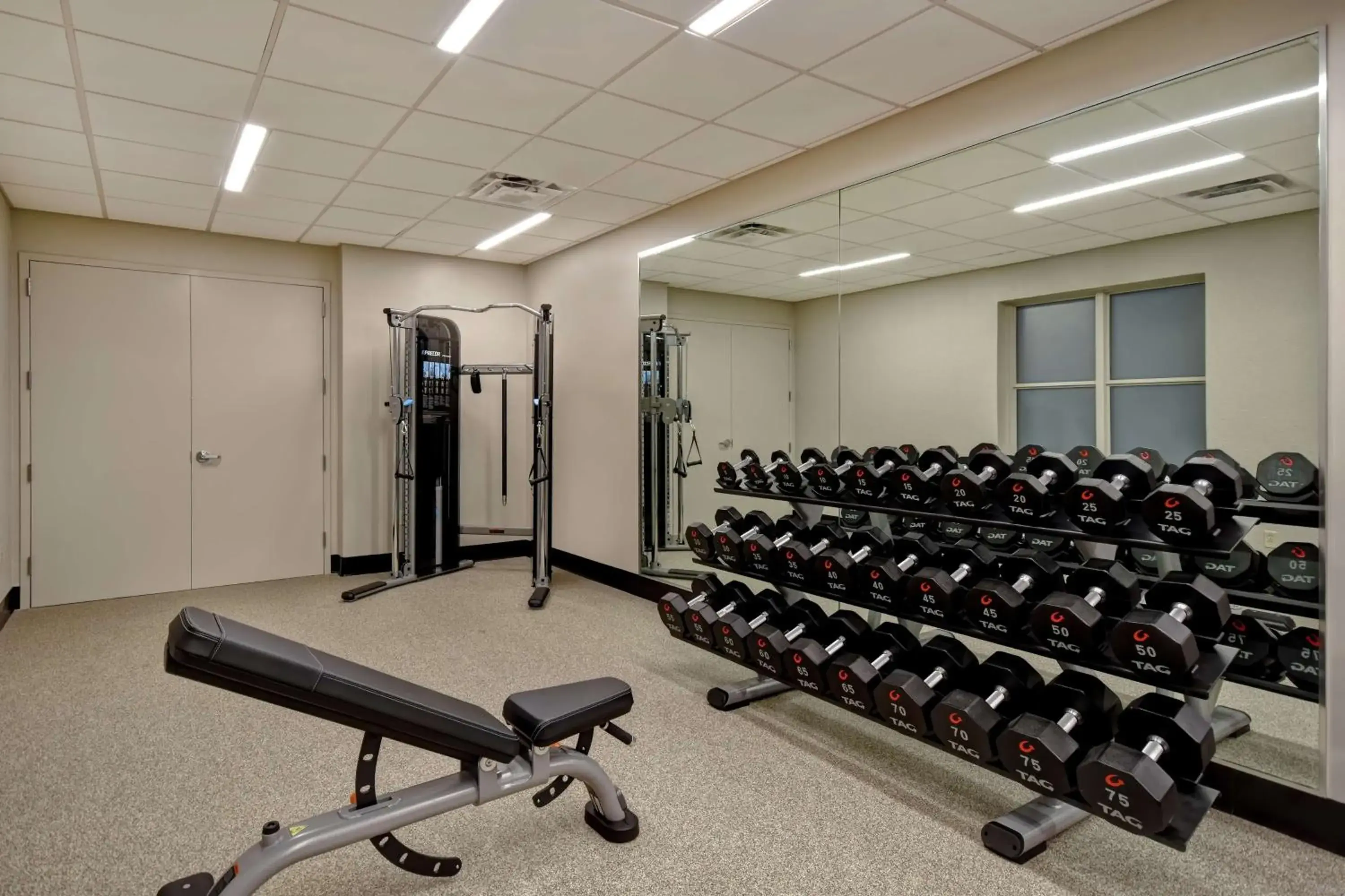 Fitness centre/facilities in Embassy Suites Little Rock Fitness centre/facilities in Embassy Suites Little Rock
