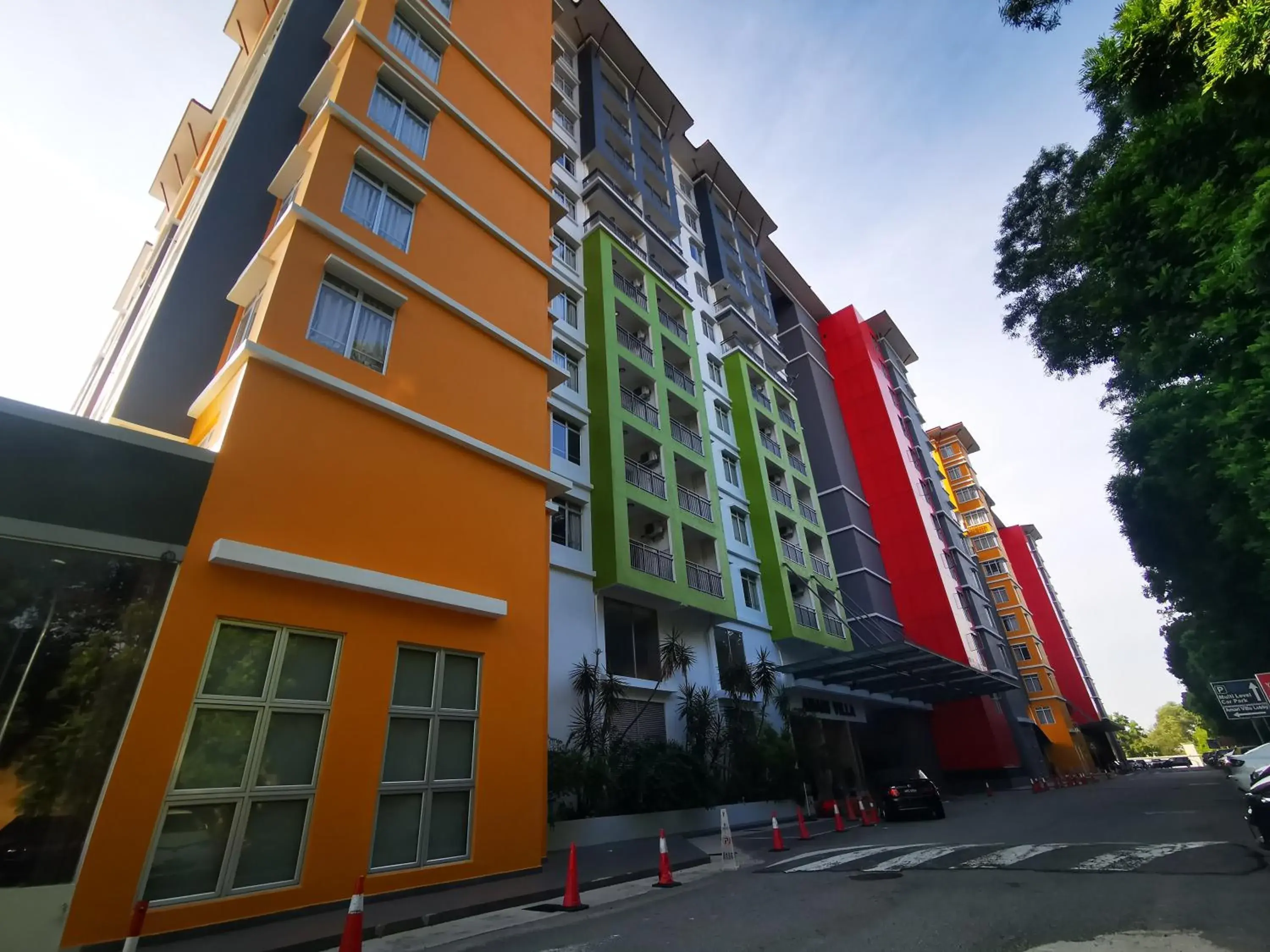 Property building in Bayou Lagoon Park Resort Property building in Bayou Lagoon Park Resort