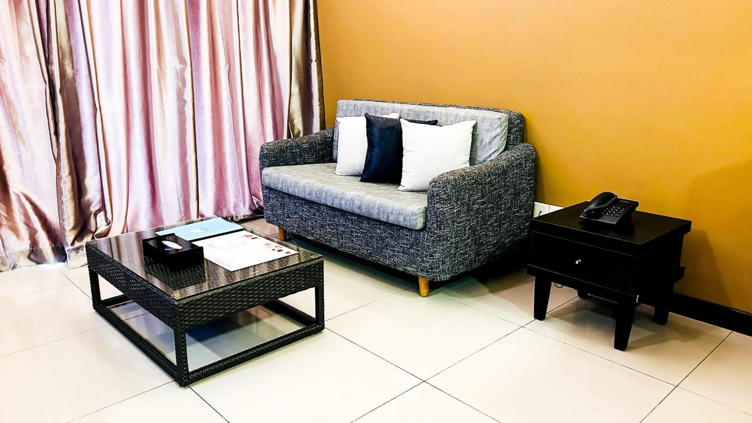 Seating area in Bayou Lagoon Park Resort