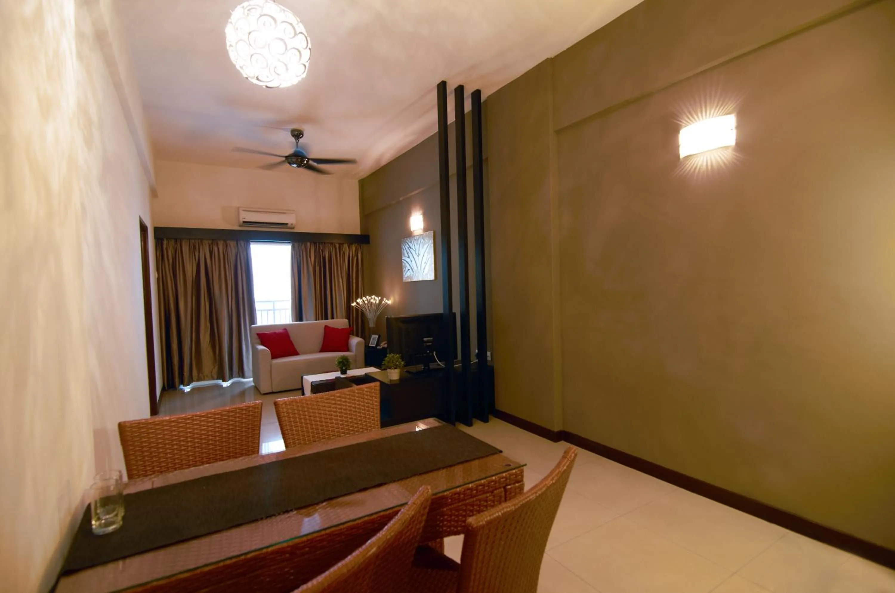 Living room in Bayou Lagoon Park Resort