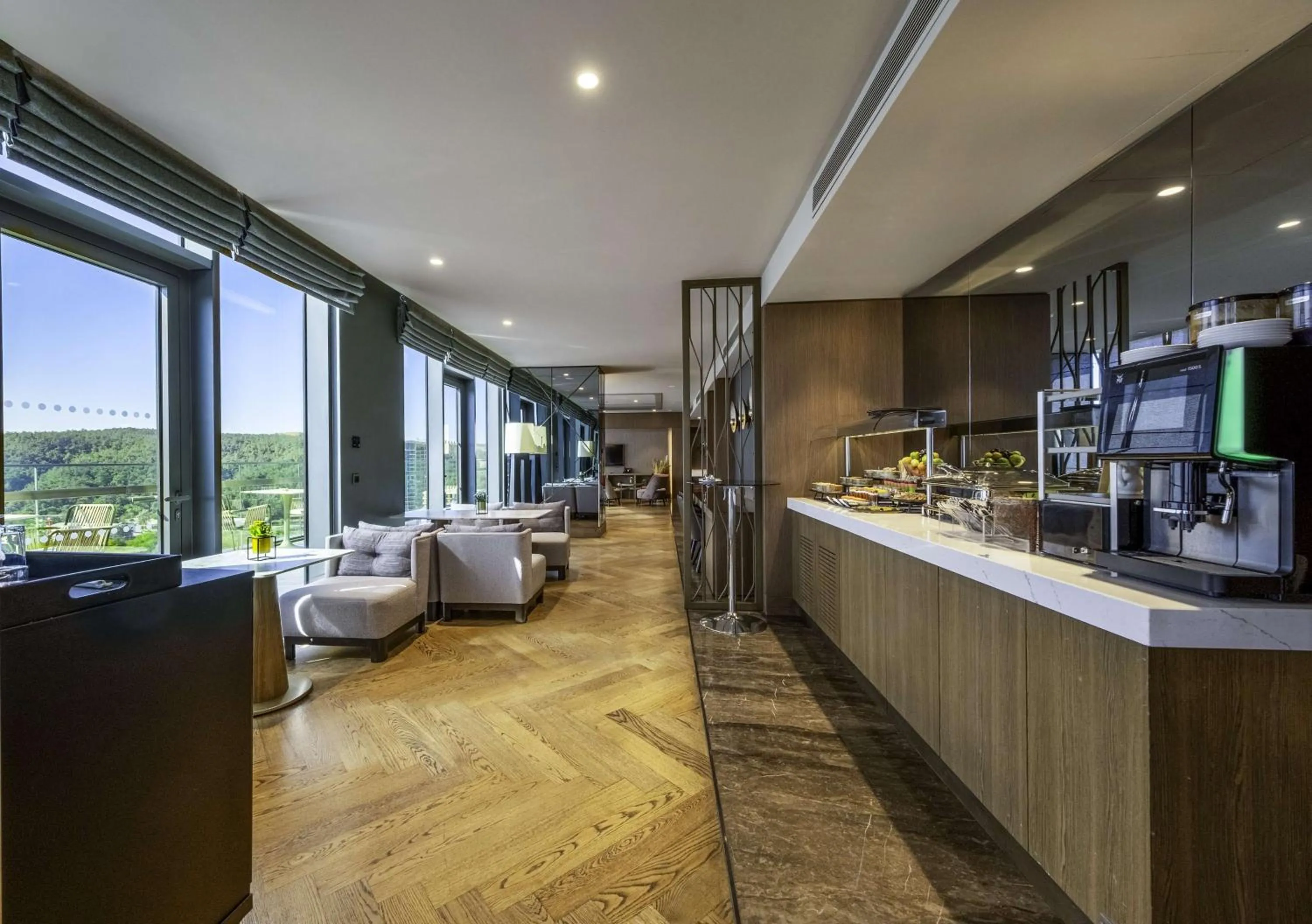 Lounge or bar in Radisson Collection Hotel, Vadistanbul