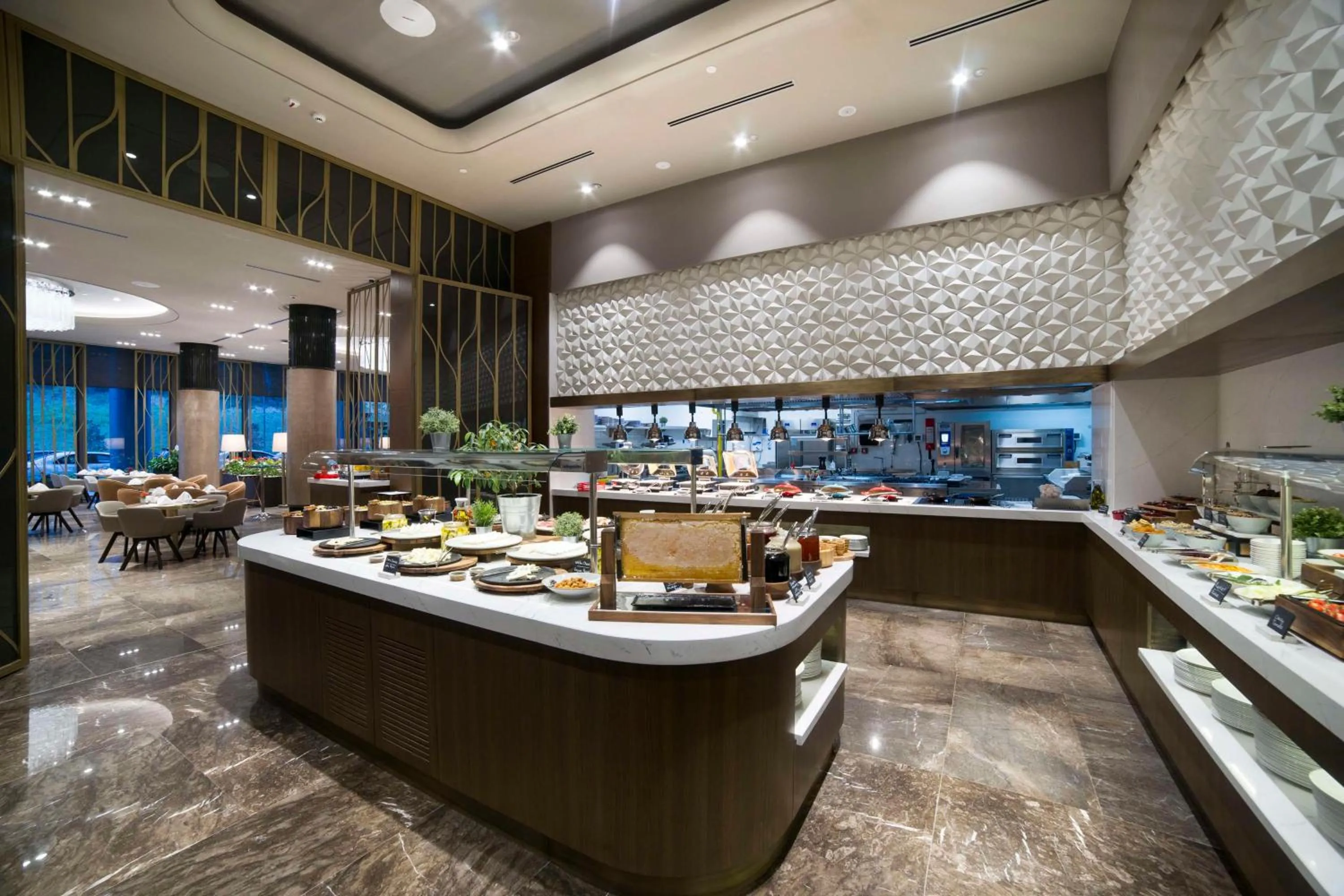 Breakfast in Radisson Collection Hotel, Vadistanbul