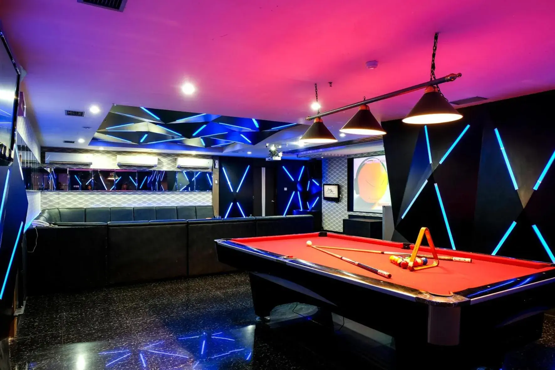 Billiards in Almadera Hotel