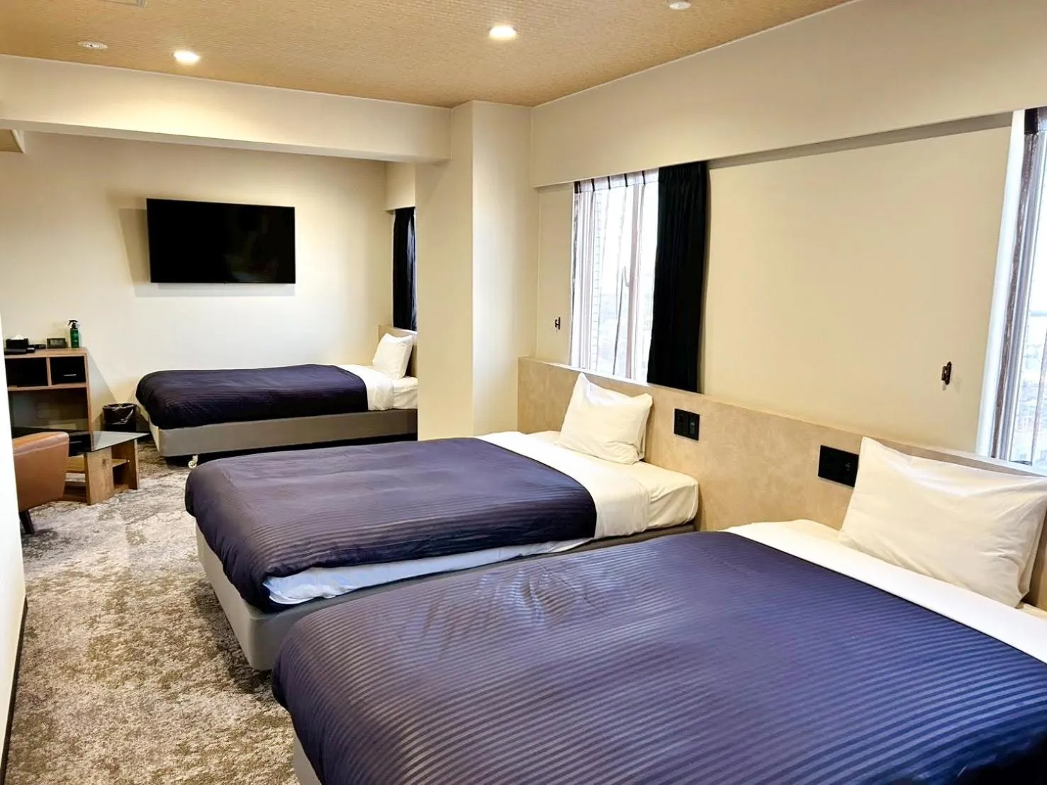 Photo of the whole room, Bed in HOTEL LiVEMAX BUDGET Iyo Mishima