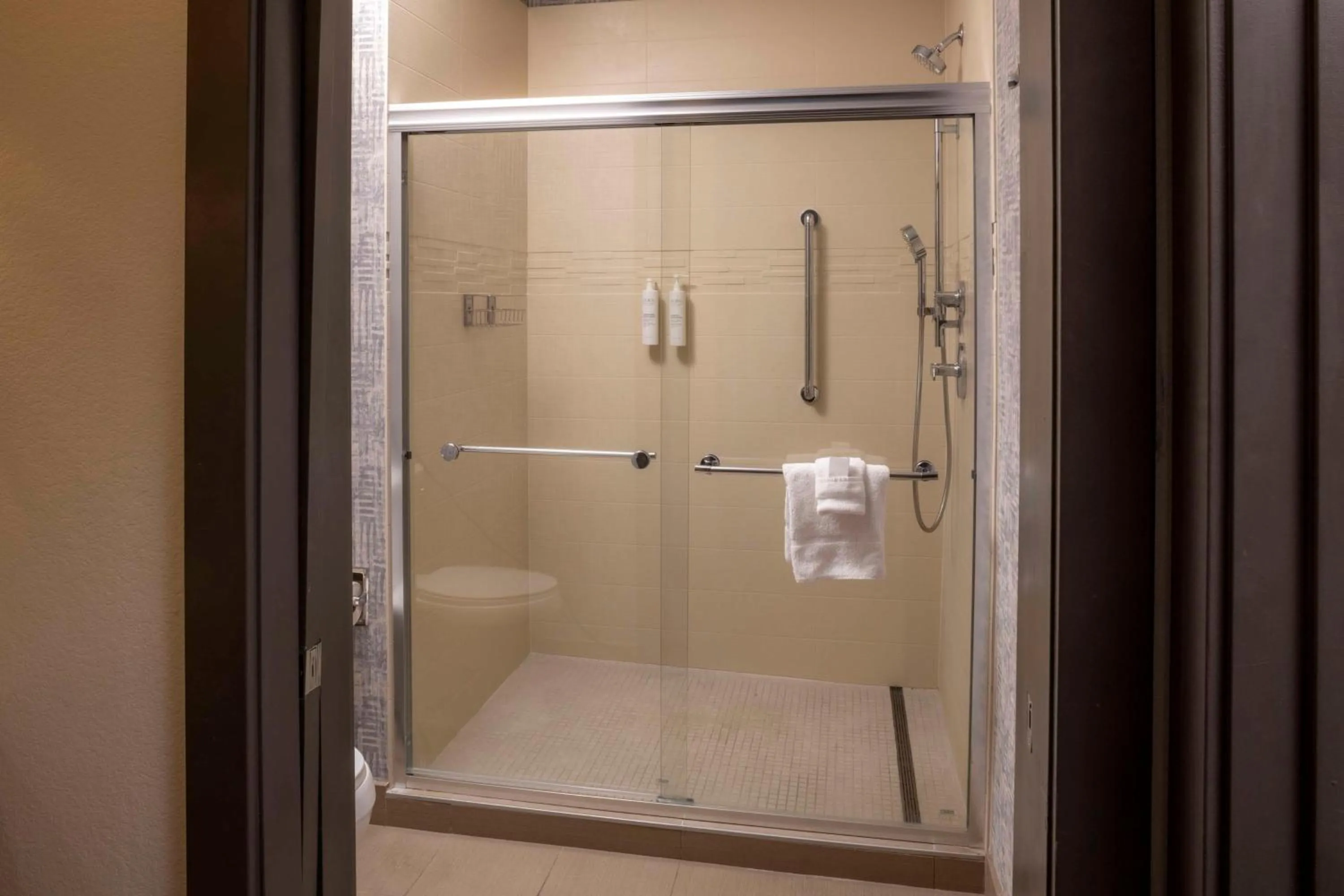 Bathroom in Homewood Suites by Hilton Jackson