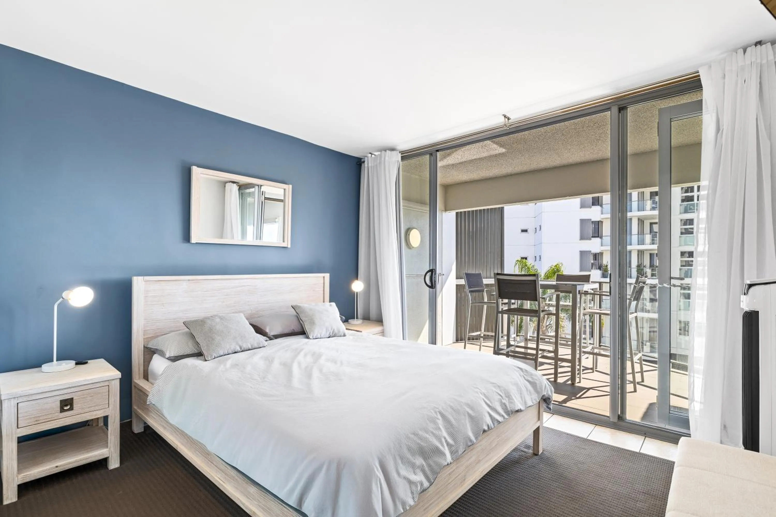 Bedroom, Bed in Maroochy Sands Holiday Apartments