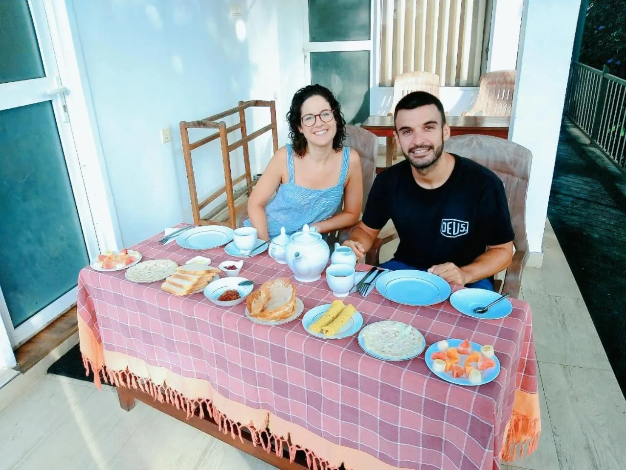 Breakfast in Poomaz Peace Palace