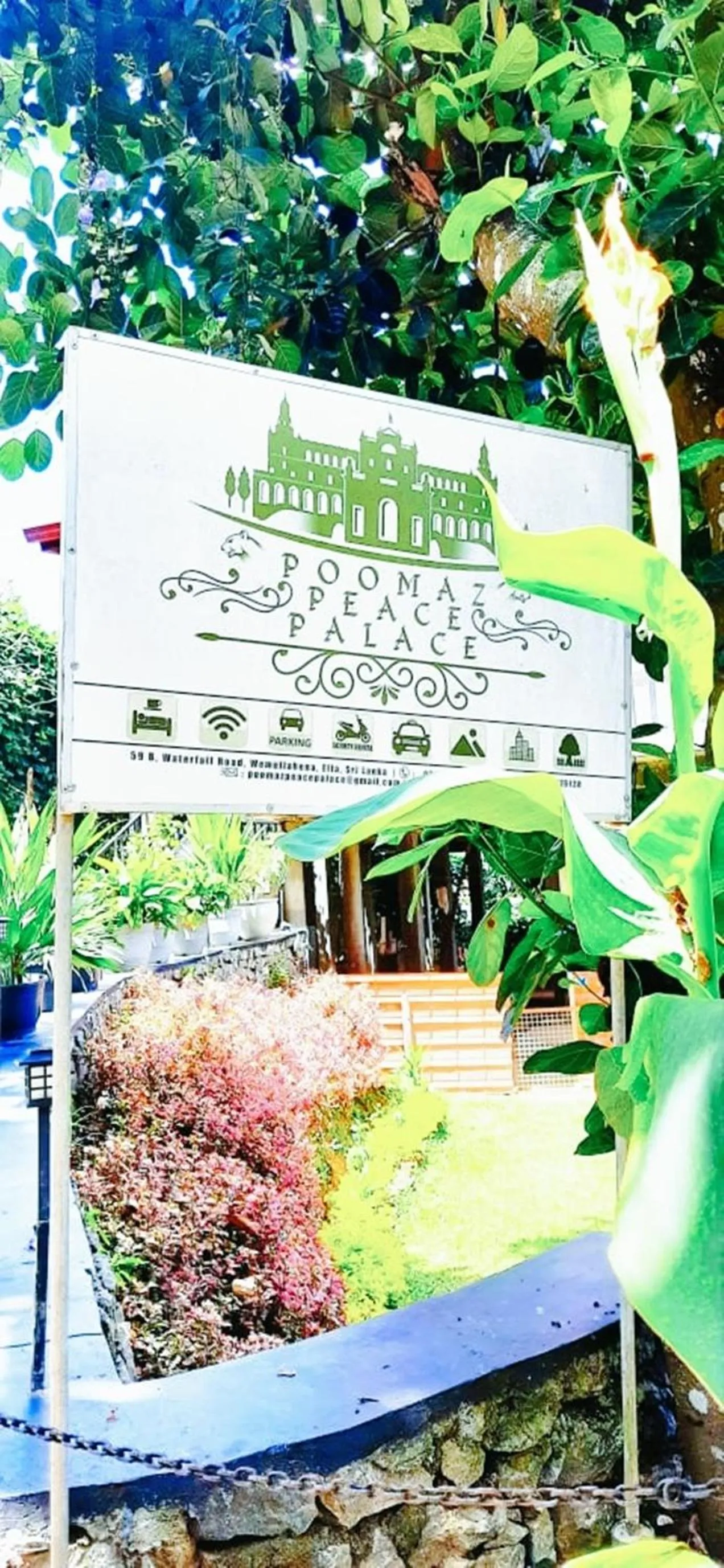 Facade/entrance in Poomaz Peace Palace