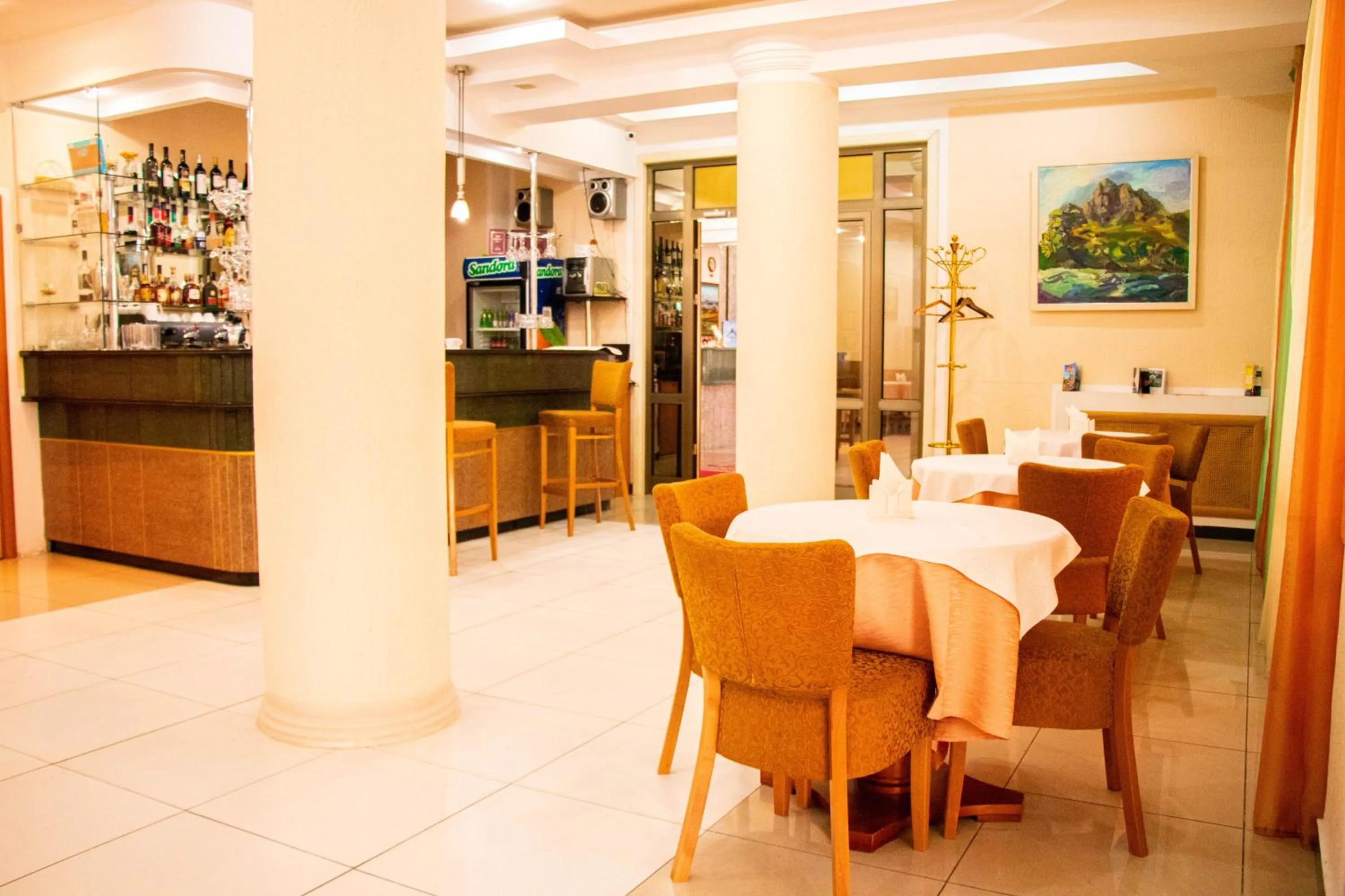 Restaurant/places to eat in Altyn Dala Hotel
