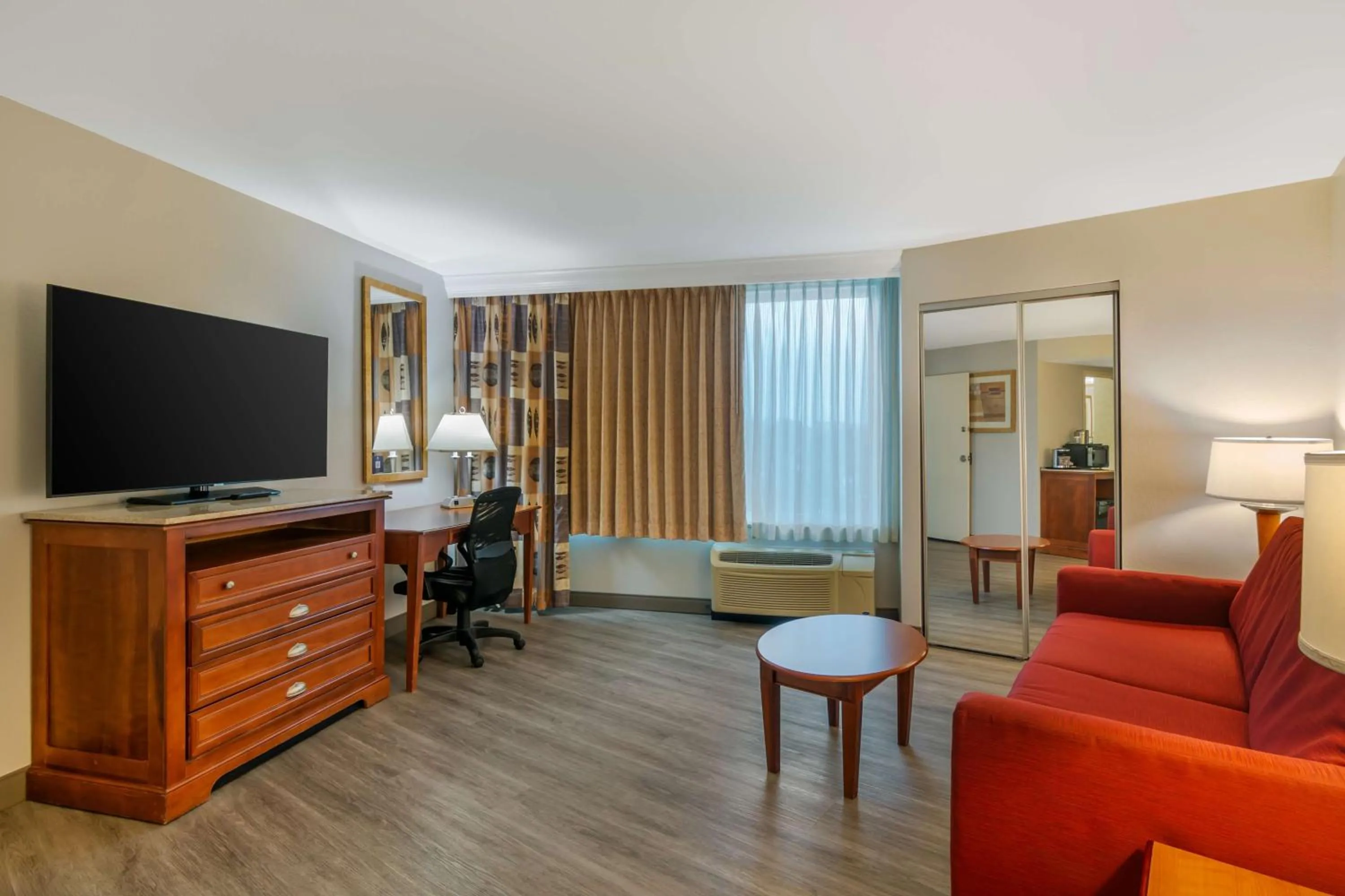 Bedroom in DoubleTree by Hilton Jefferson City