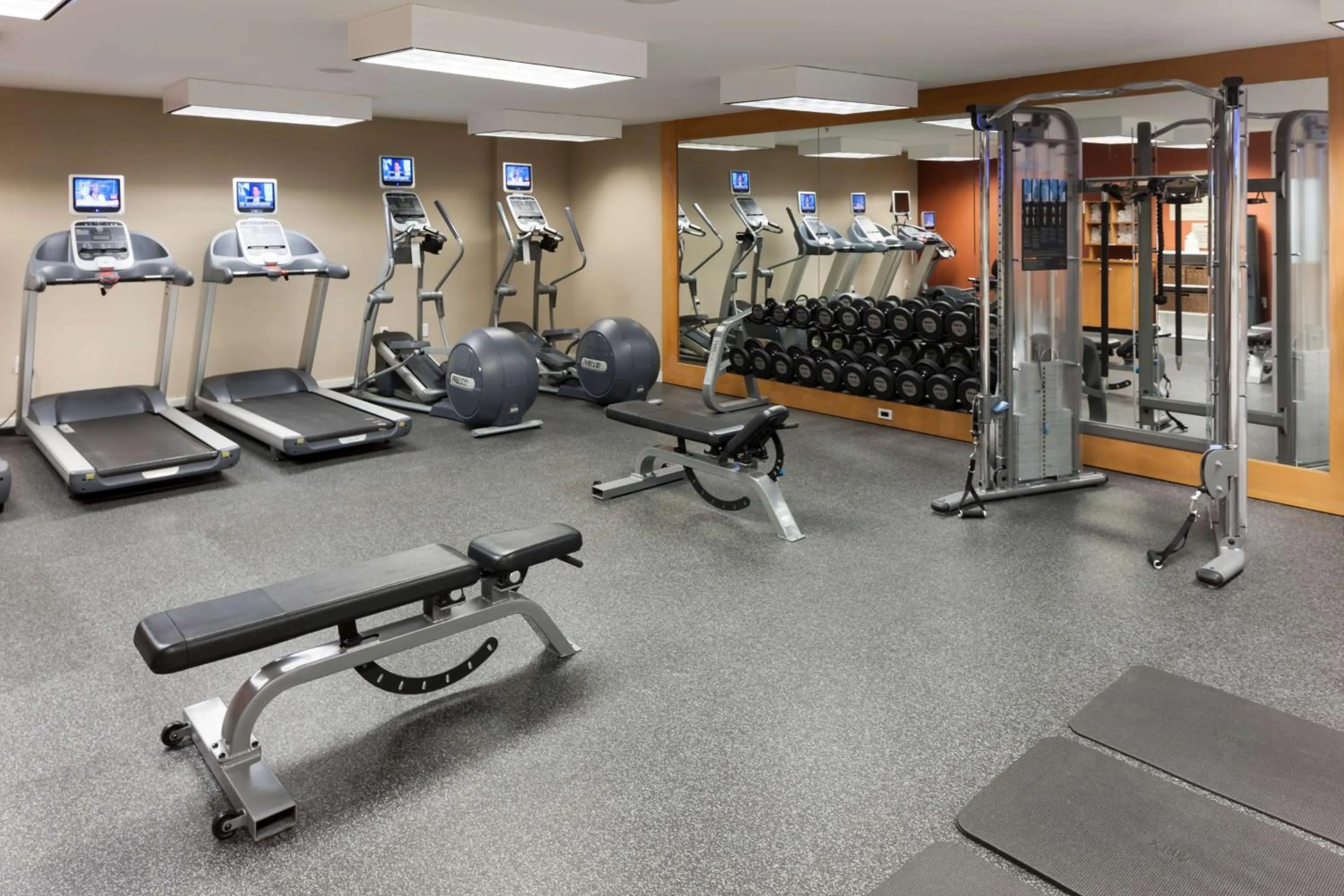 Fitness centre/facilities in Homewood Suites by Hilton Mahwah