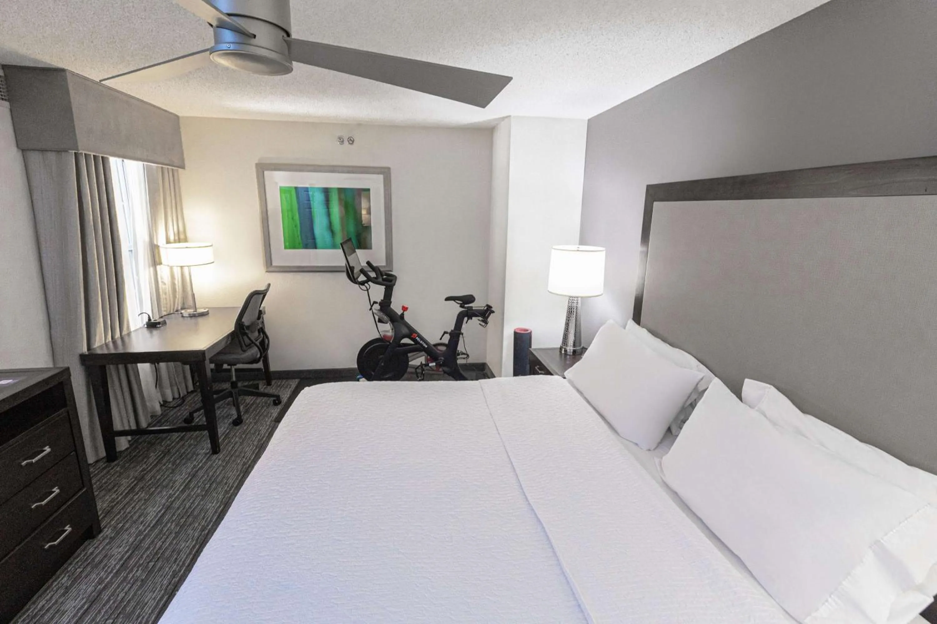 Bedroom, Bed in Homewood Suites by Hilton Mahwah