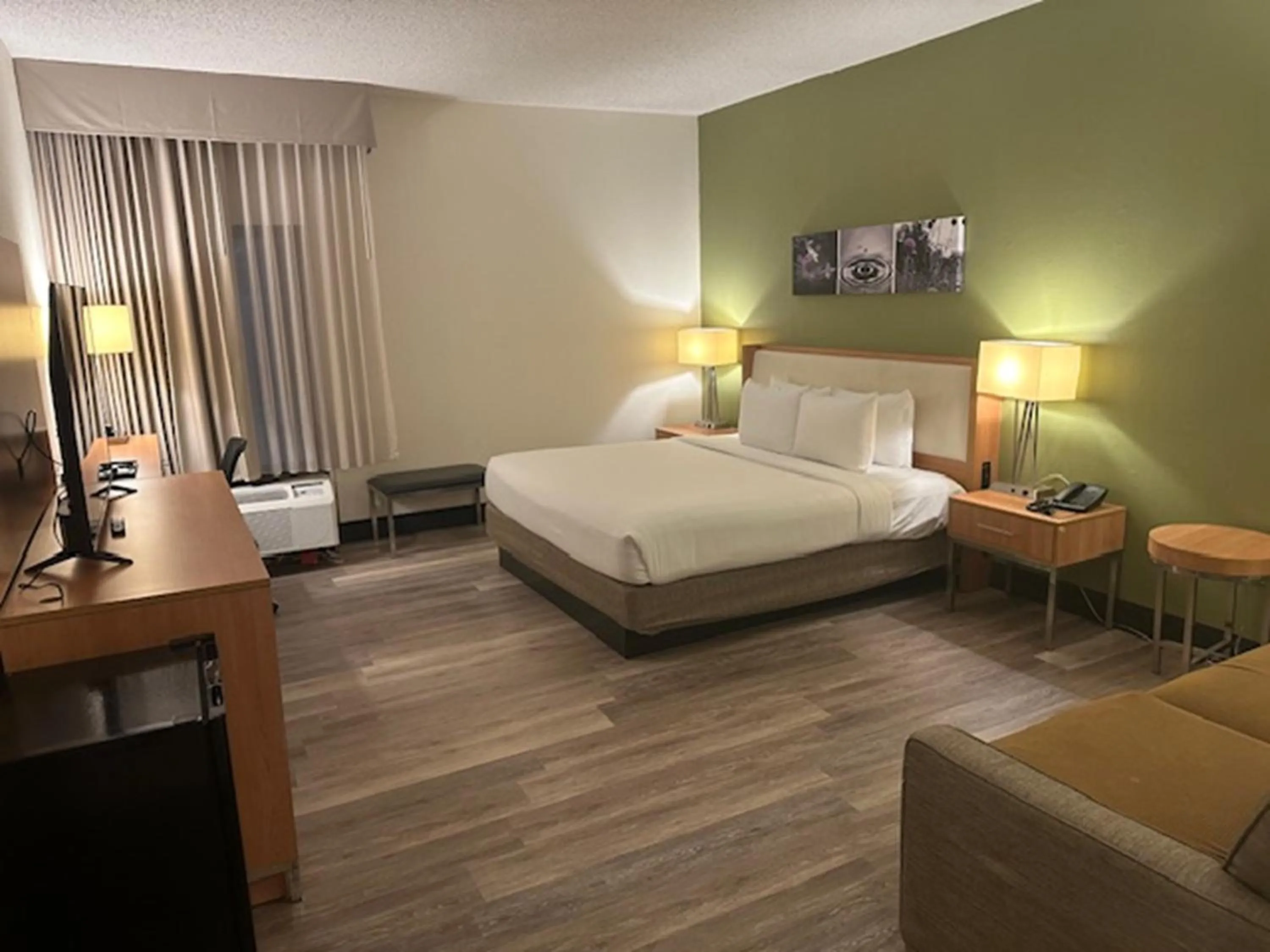 Bed in Sleep Inn & Suites Memphis Southeast