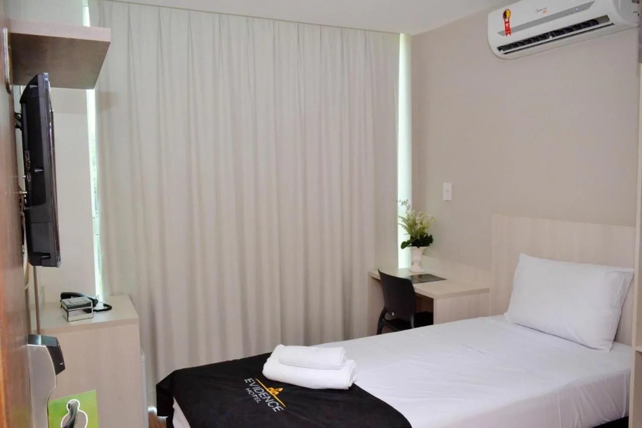 Single Room in Evidence Hotel