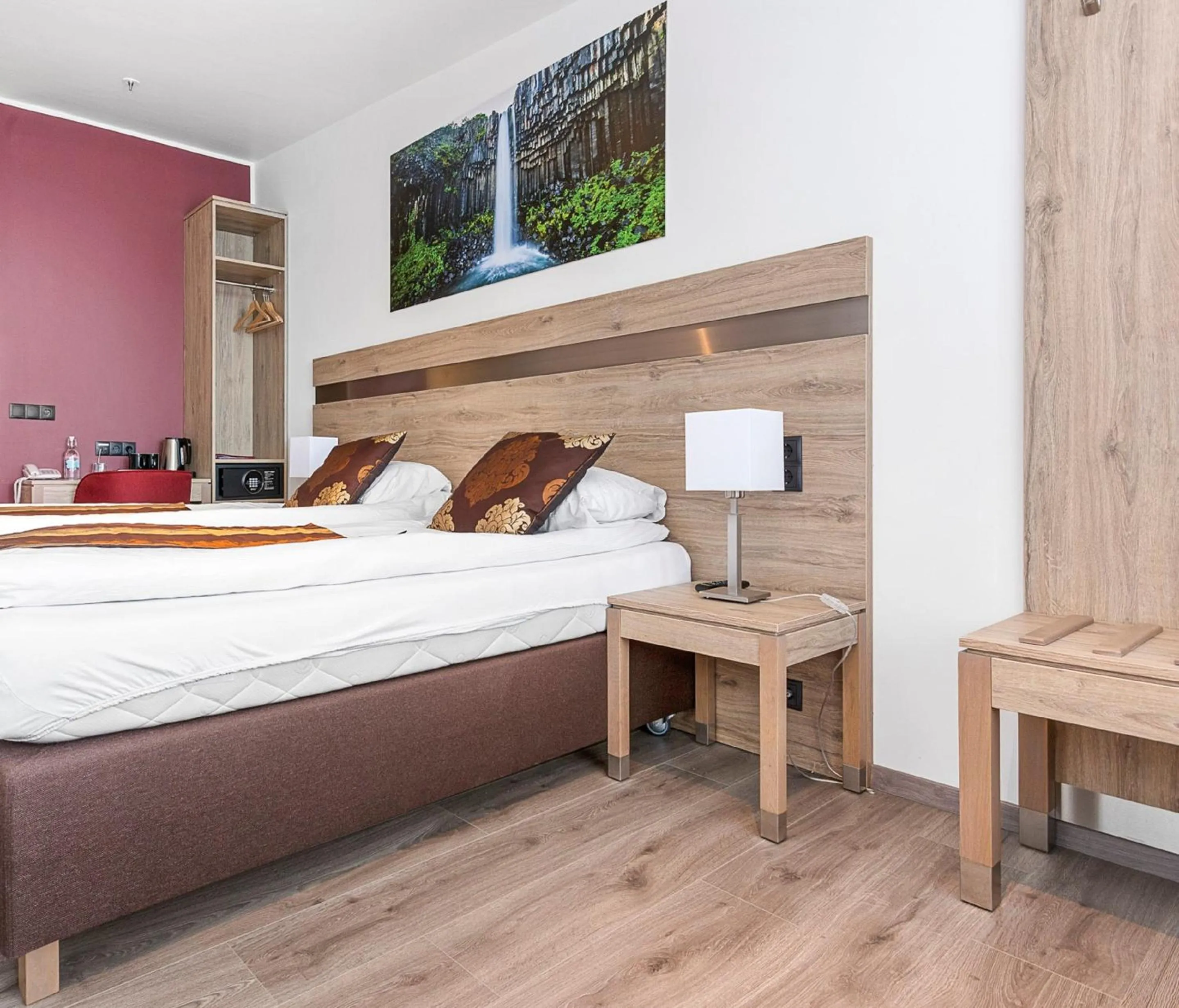 Bed in Hotel Duus by Keflavik Airport