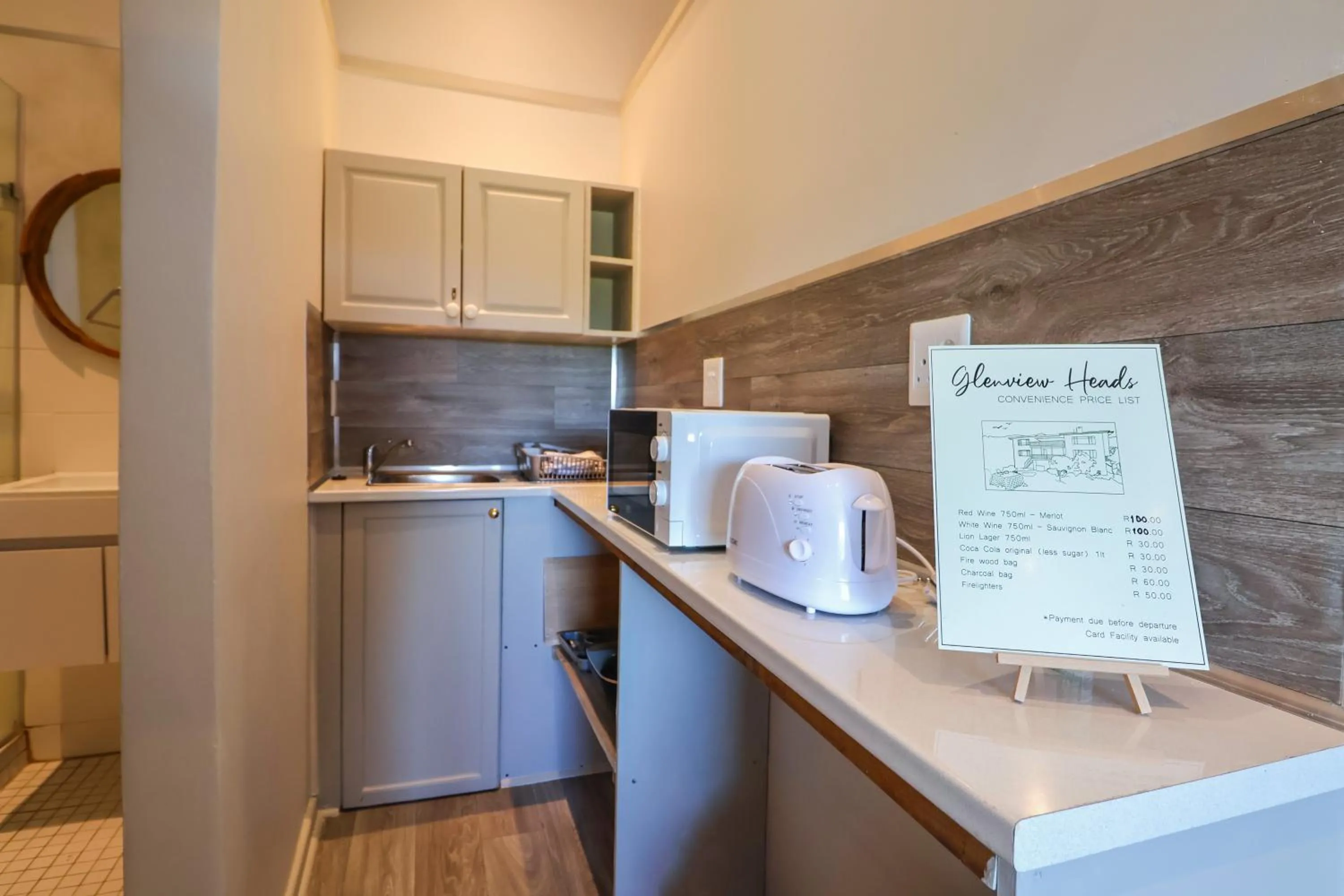 Kitchen or kitchenette in Glenview Heads Apartments