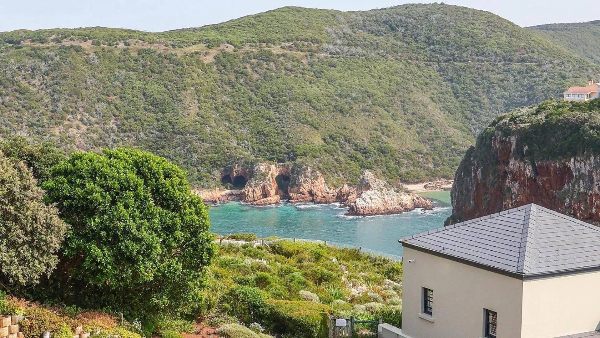 Nearby landmark in Glenview Heads Apartments