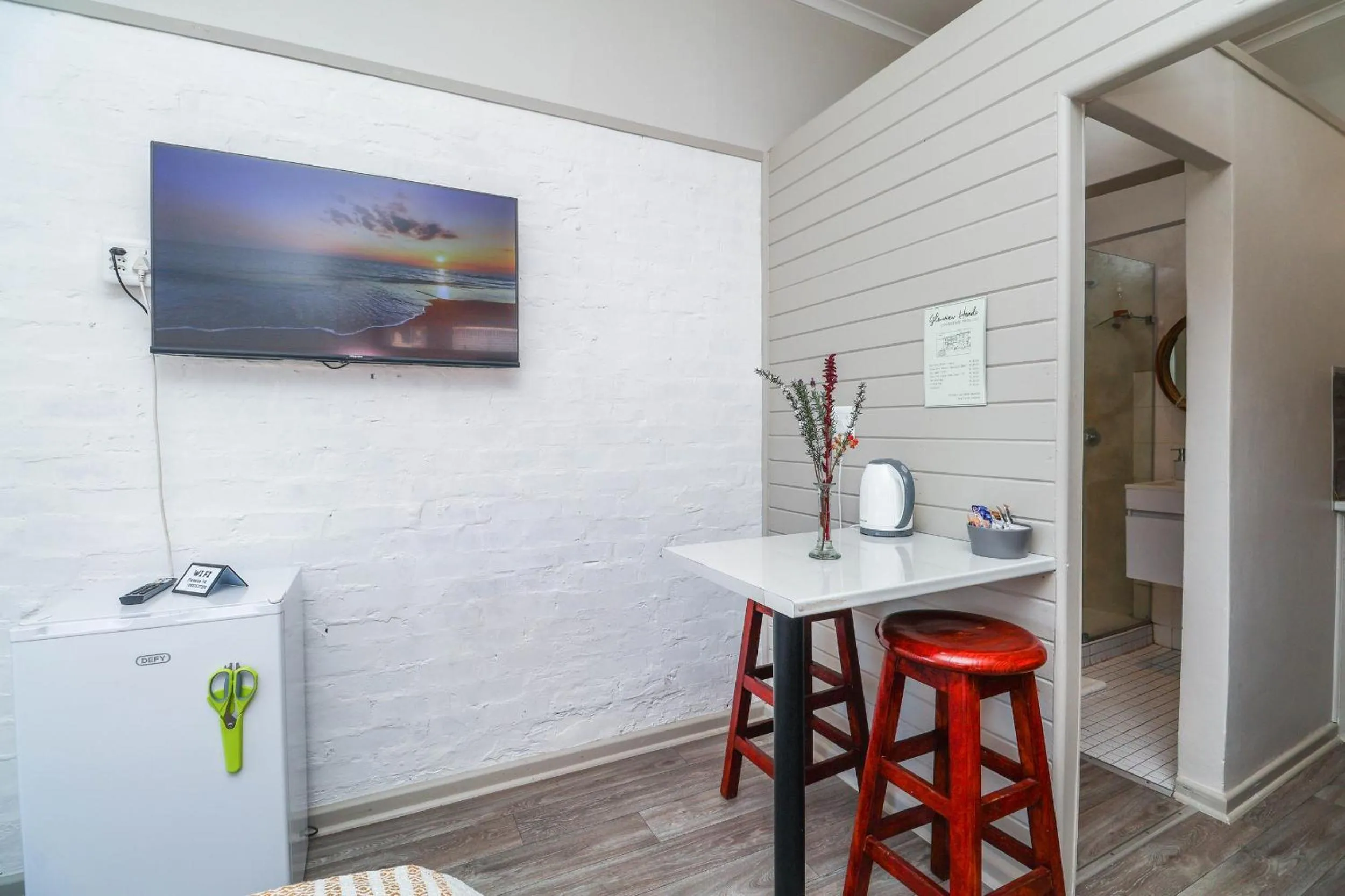 TV and multimedia in Glenview Heads Apartments