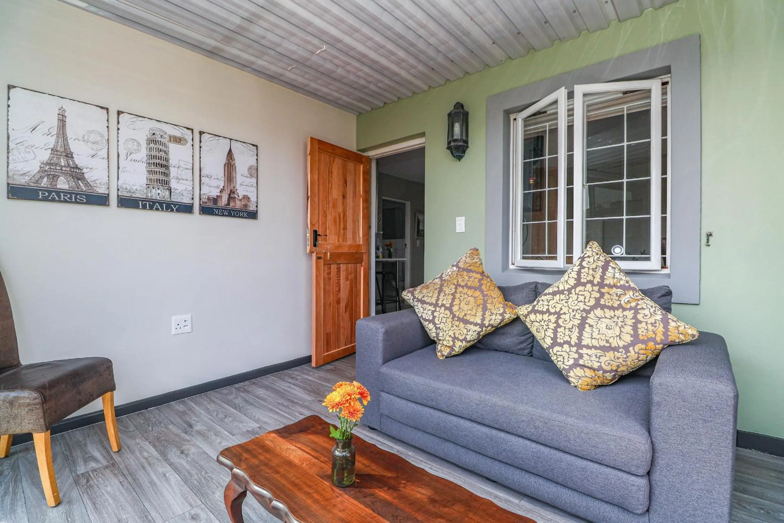 Living room in Glenview Heads Apartments