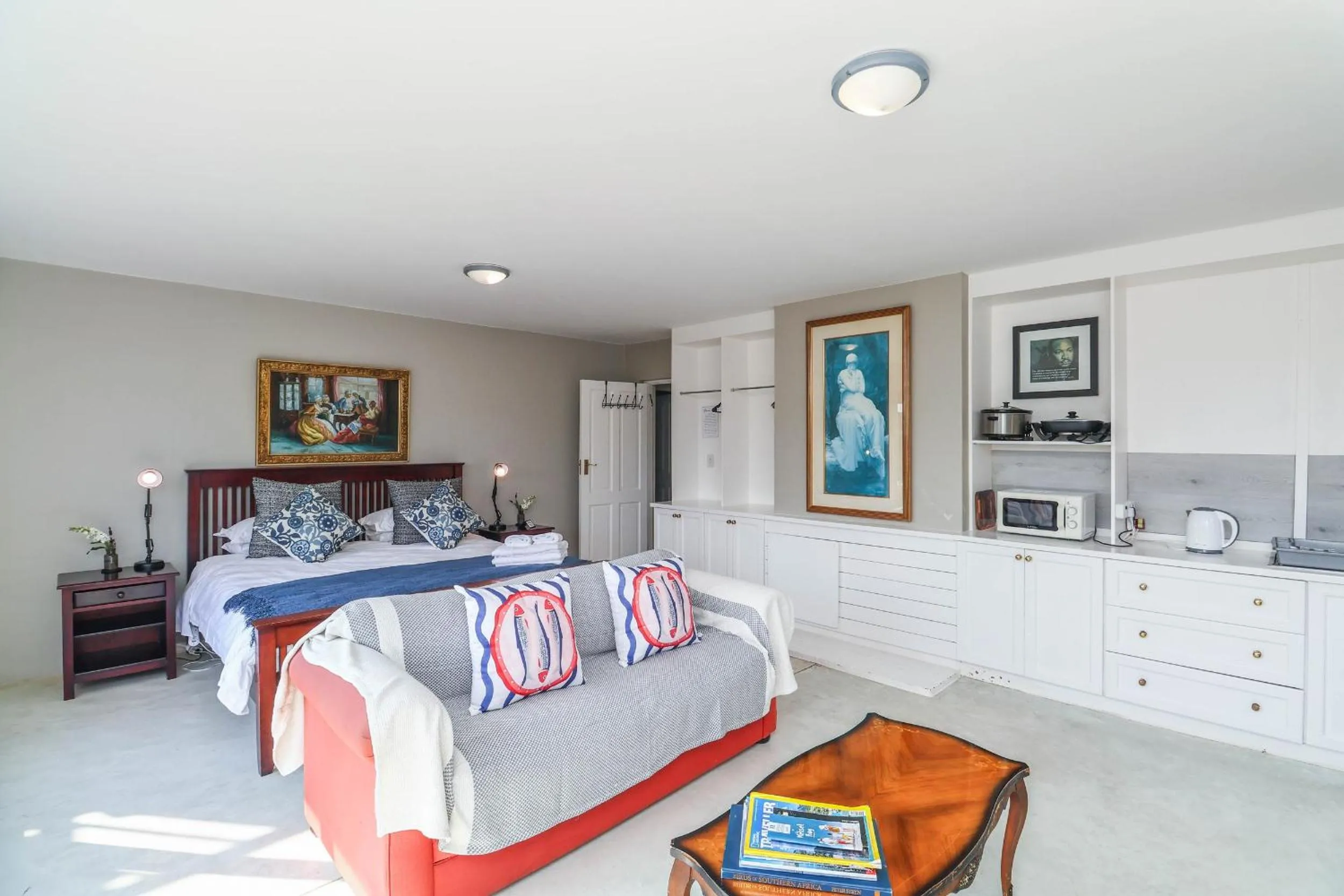 Bed in Glenview Heads Apartments