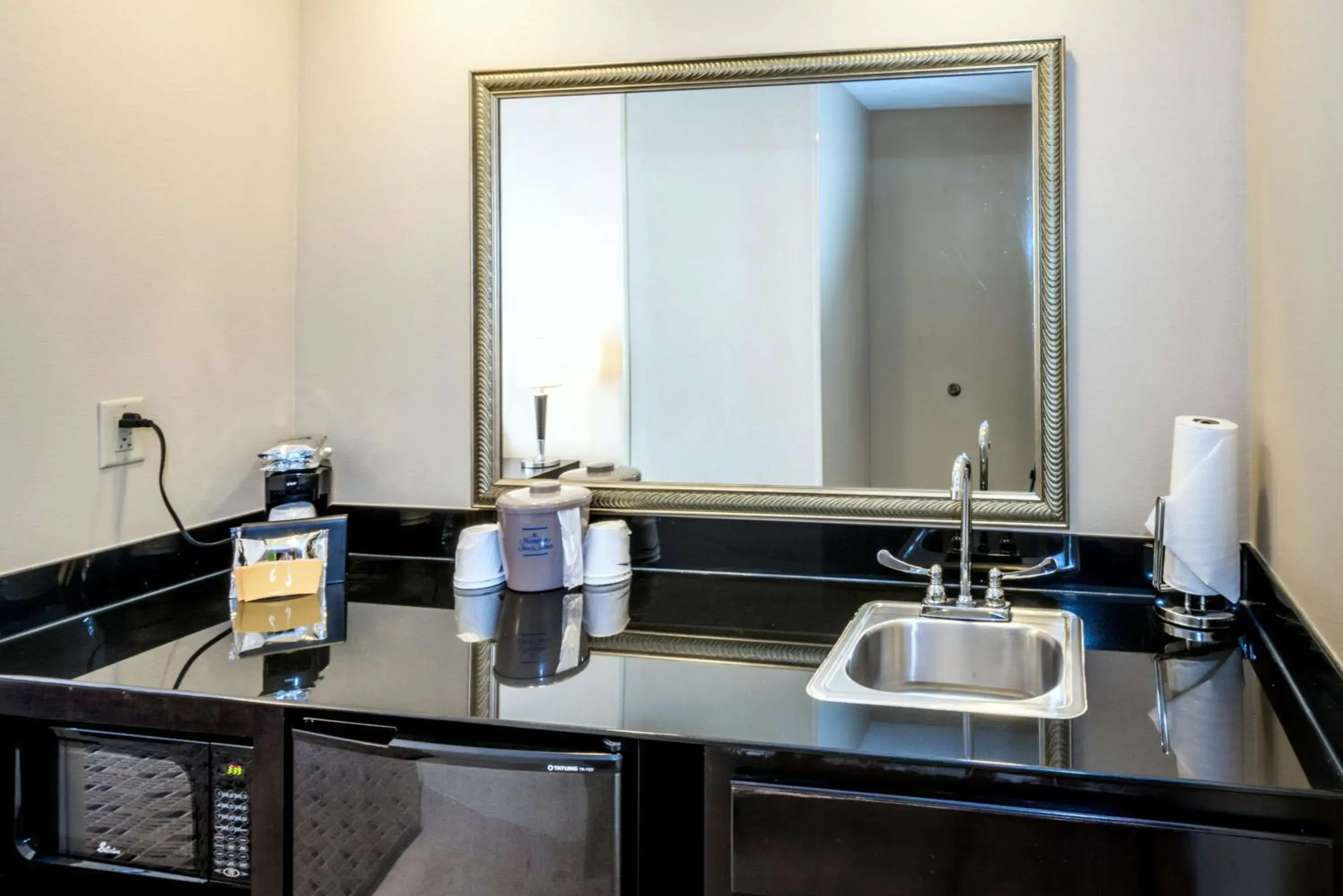 King Studio with Sofa Bed - Non-Smoking in Hampton Inn & Suites Montgomery-Downtown King Studio with Sofa Bed - Non-Smoking in Hampton Inn & Suites Montgomery-Downtown