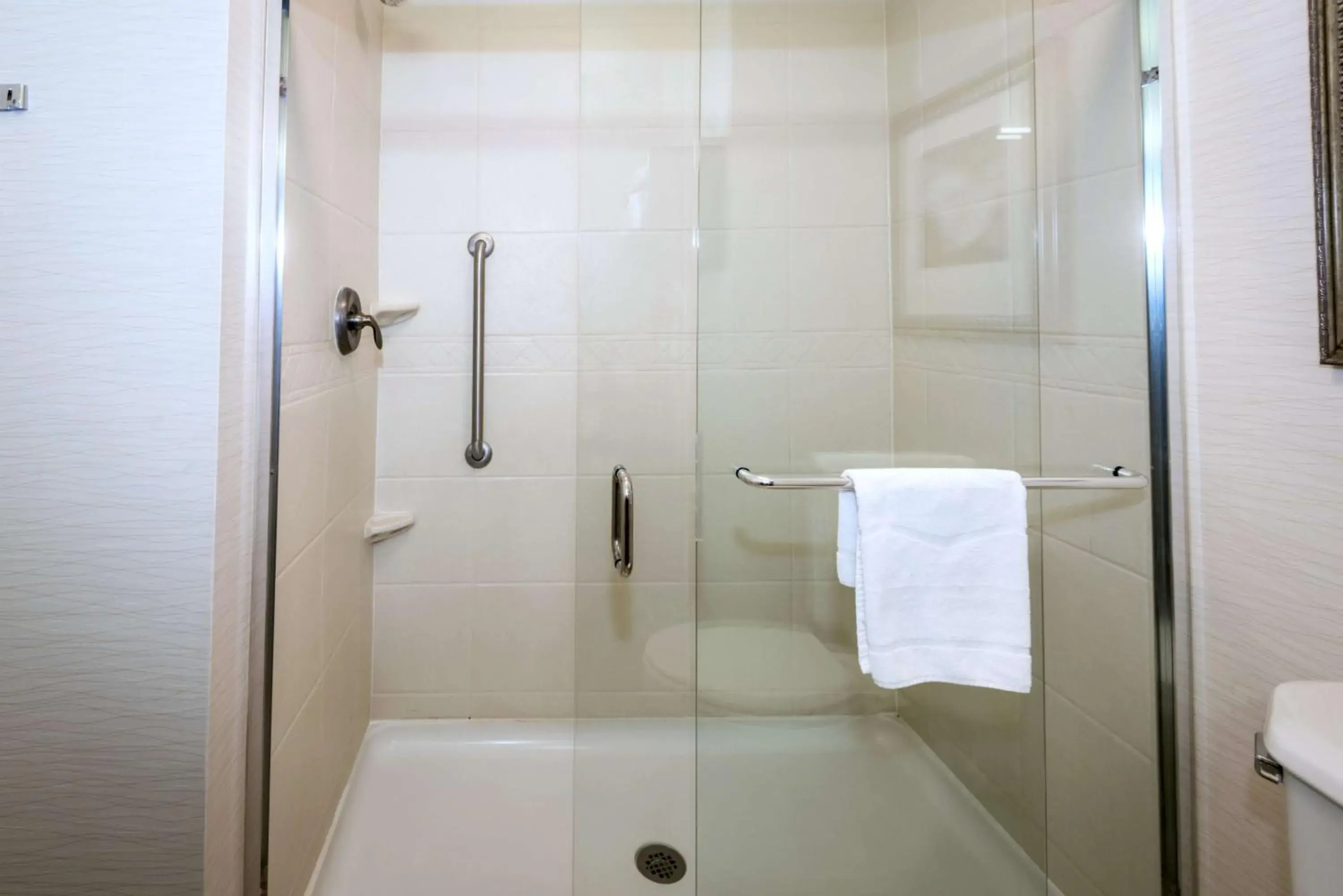 Bathroom in Hampton Inn & Suites Montgomery-Downtown Bathroom in Hampton Inn & Suites Montgomery-Downtown