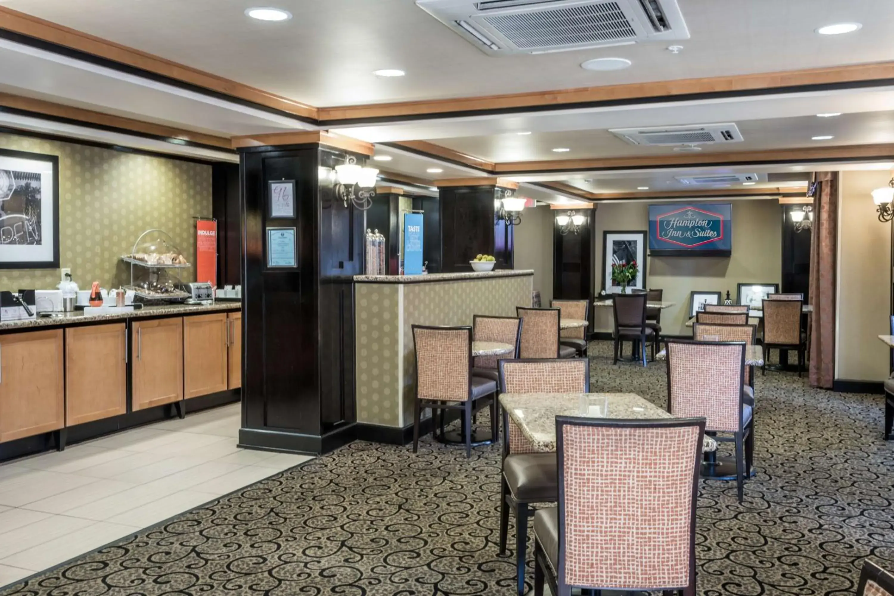Restaurant/places to eat in Hampton Inn & Suites Montgomery-Downtown Restaurant/places to eat in Hampton Inn & Suites Montgomery-Downtown
