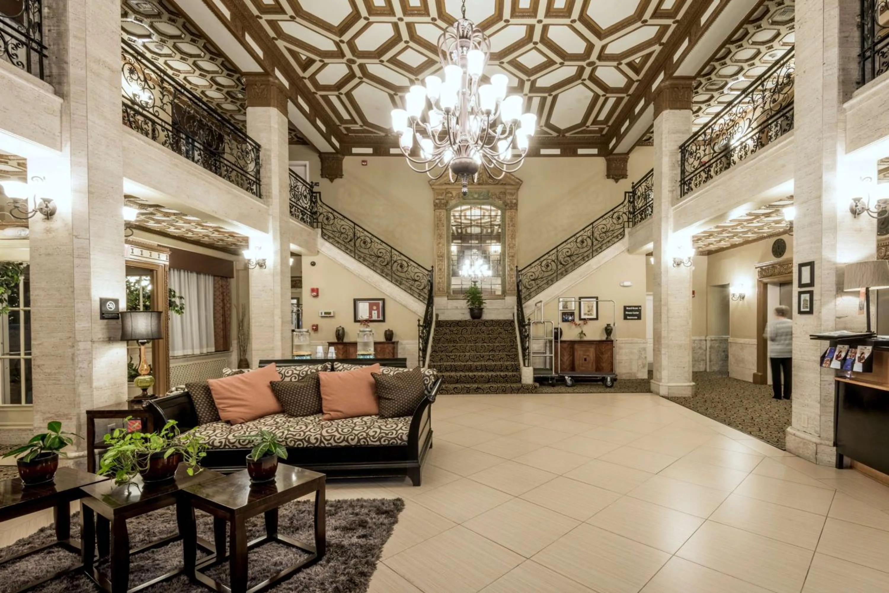 Lobby or reception in Hampton Inn & Suites Montgomery-Downtown