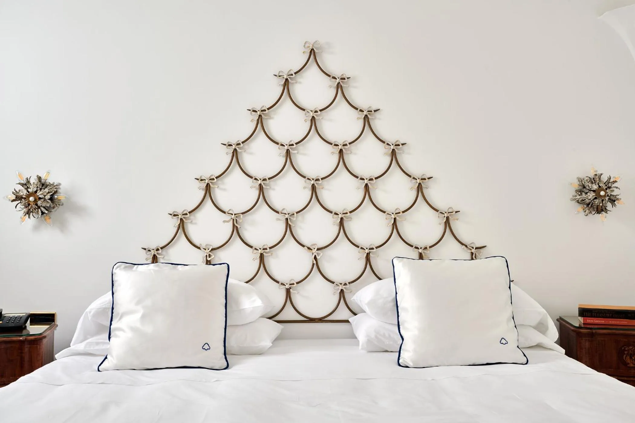 Bed in Hotel Scalinatella