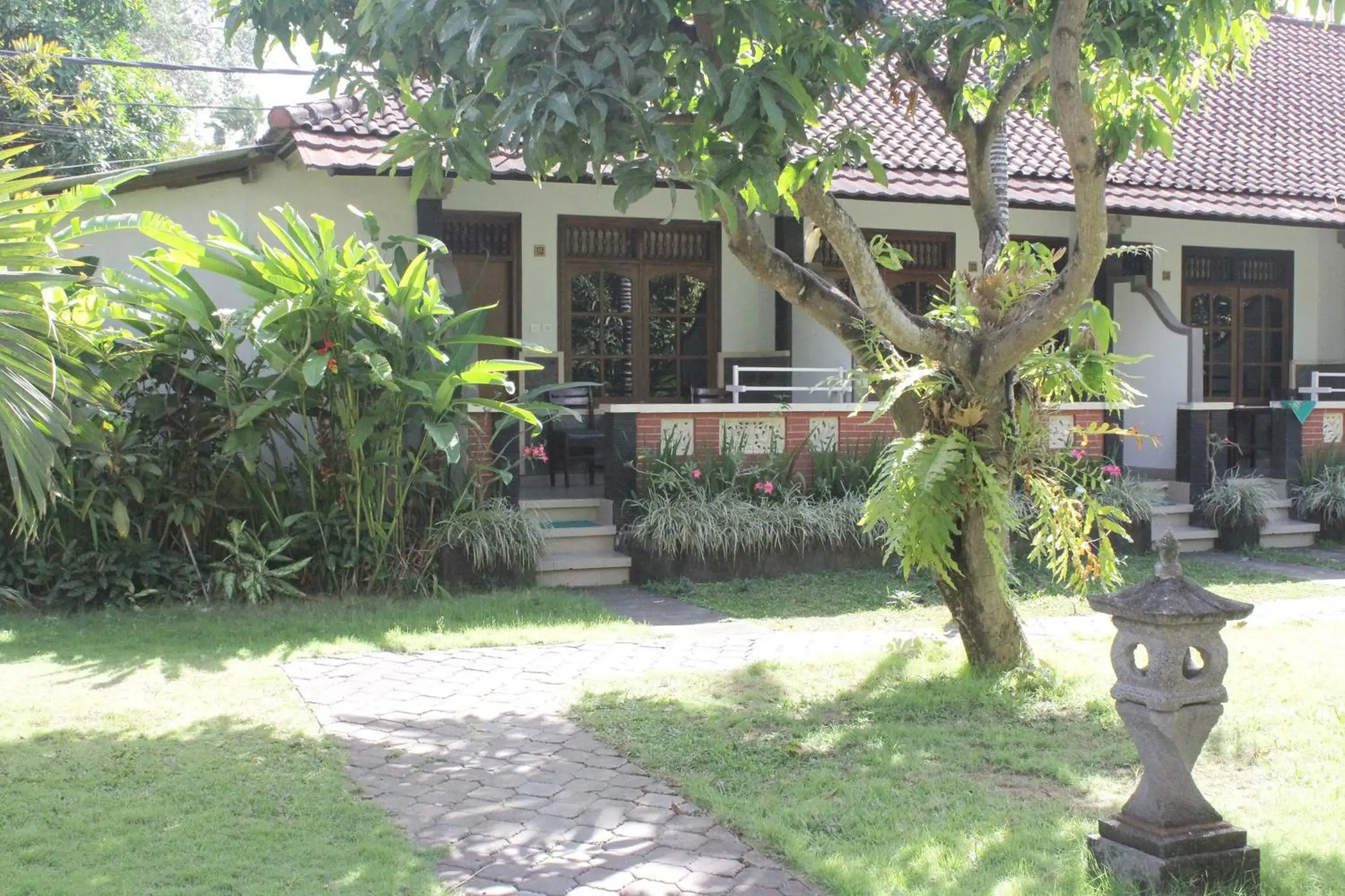 Facade/entrance, Property Building in Mangga Bali Inn