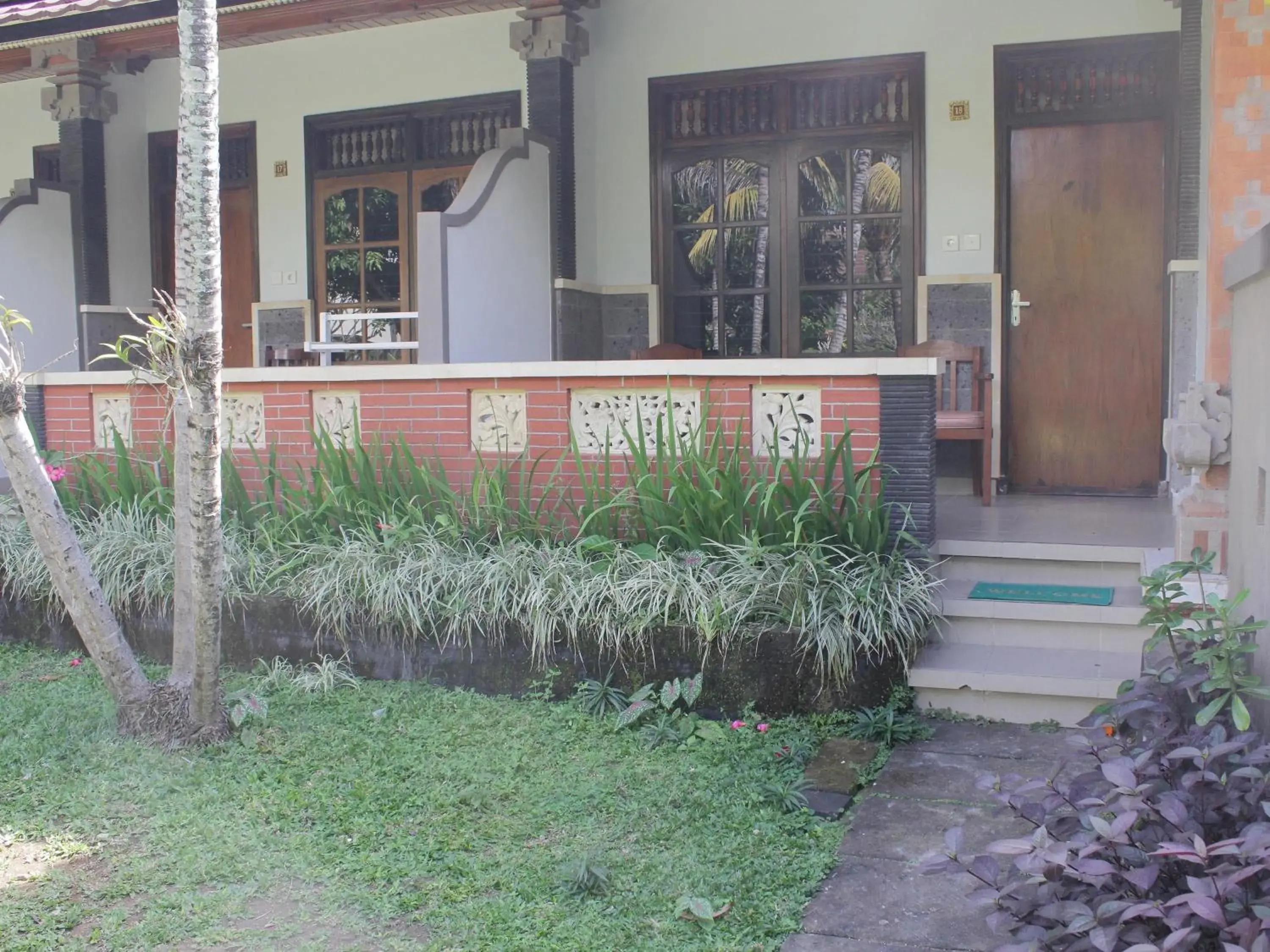 Facade/entrance in Mangga Bali Inn