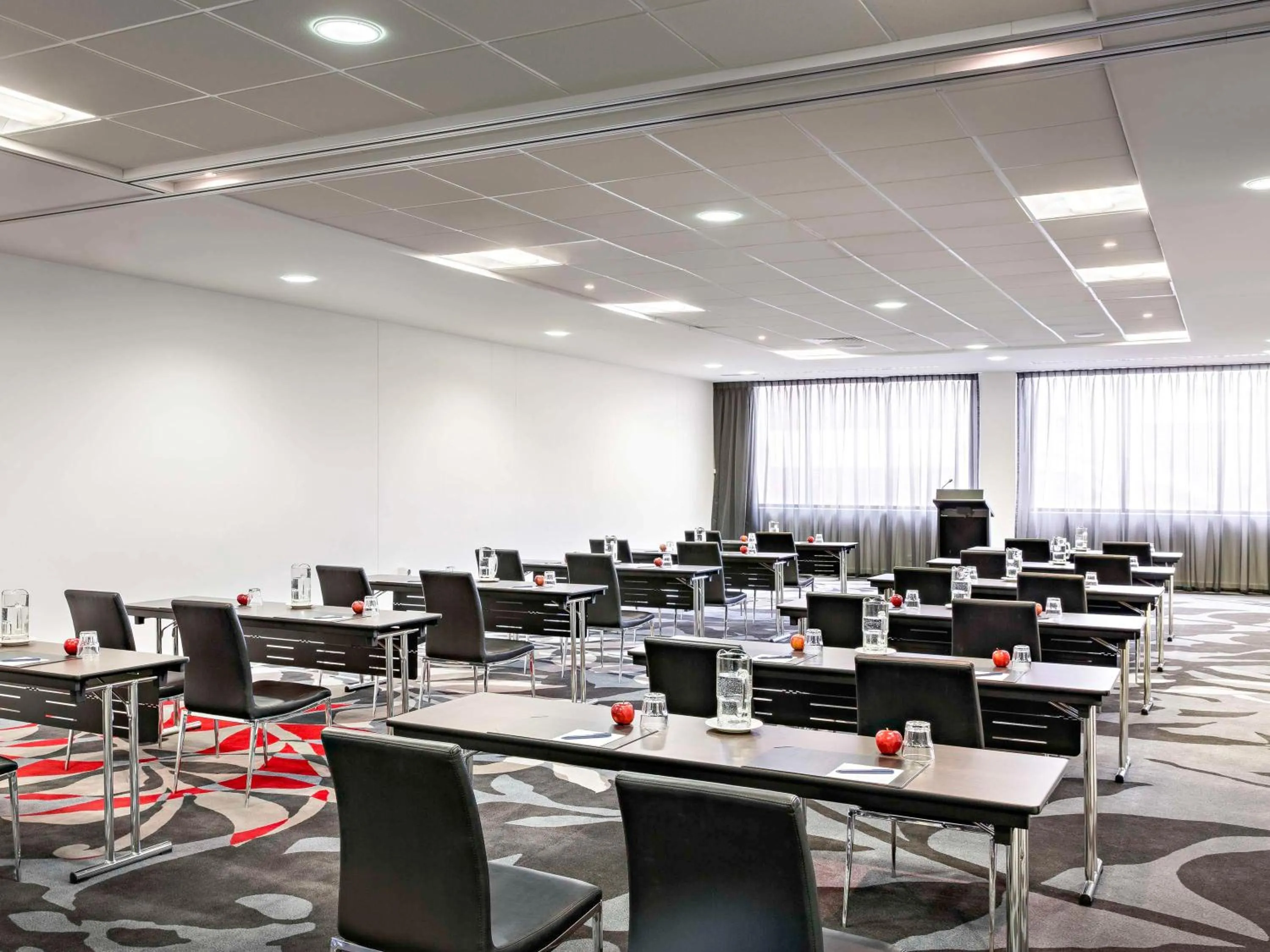 Property building in Adelaide Rockford