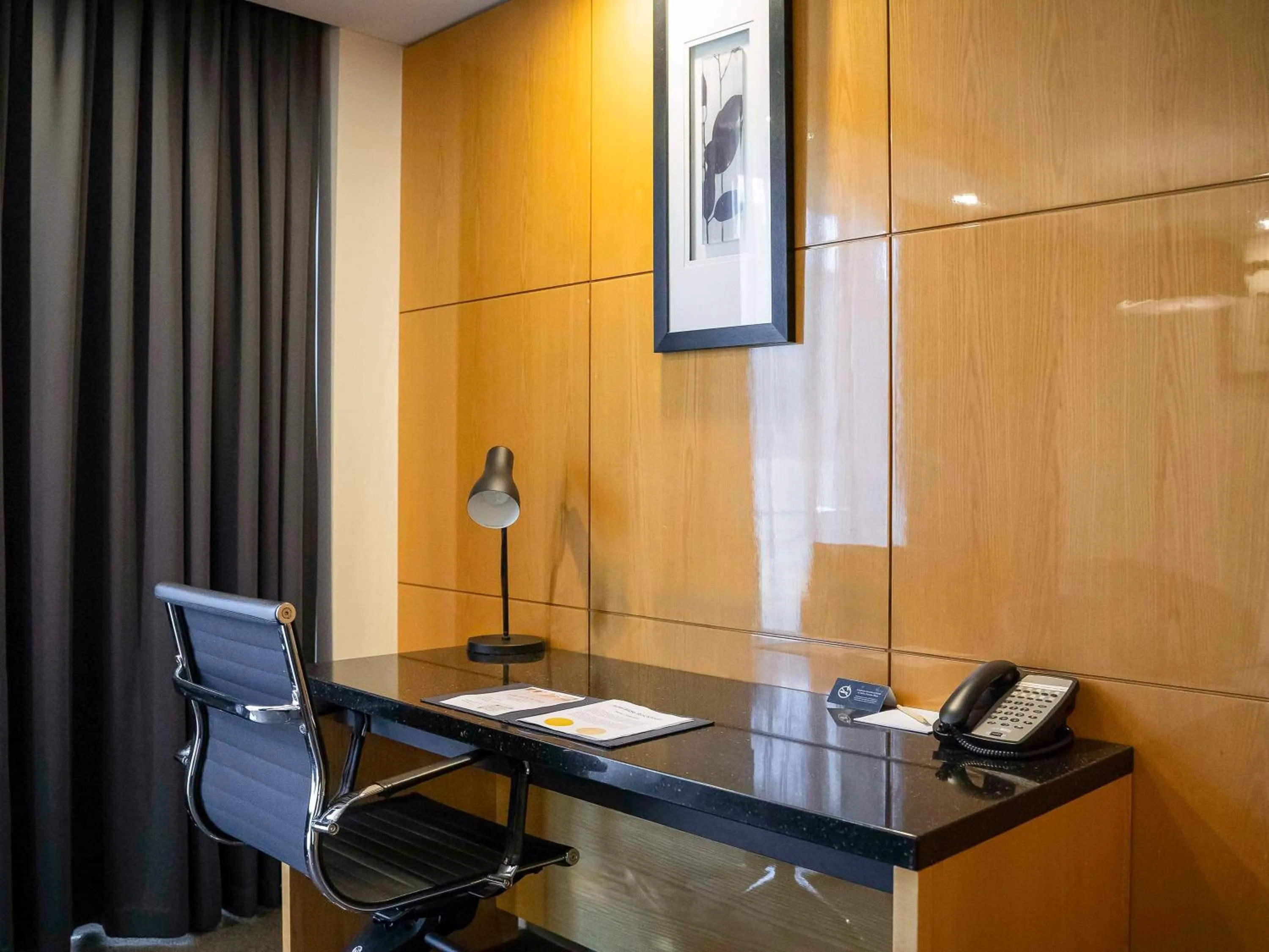 Bedroom in Adelaide Rockford