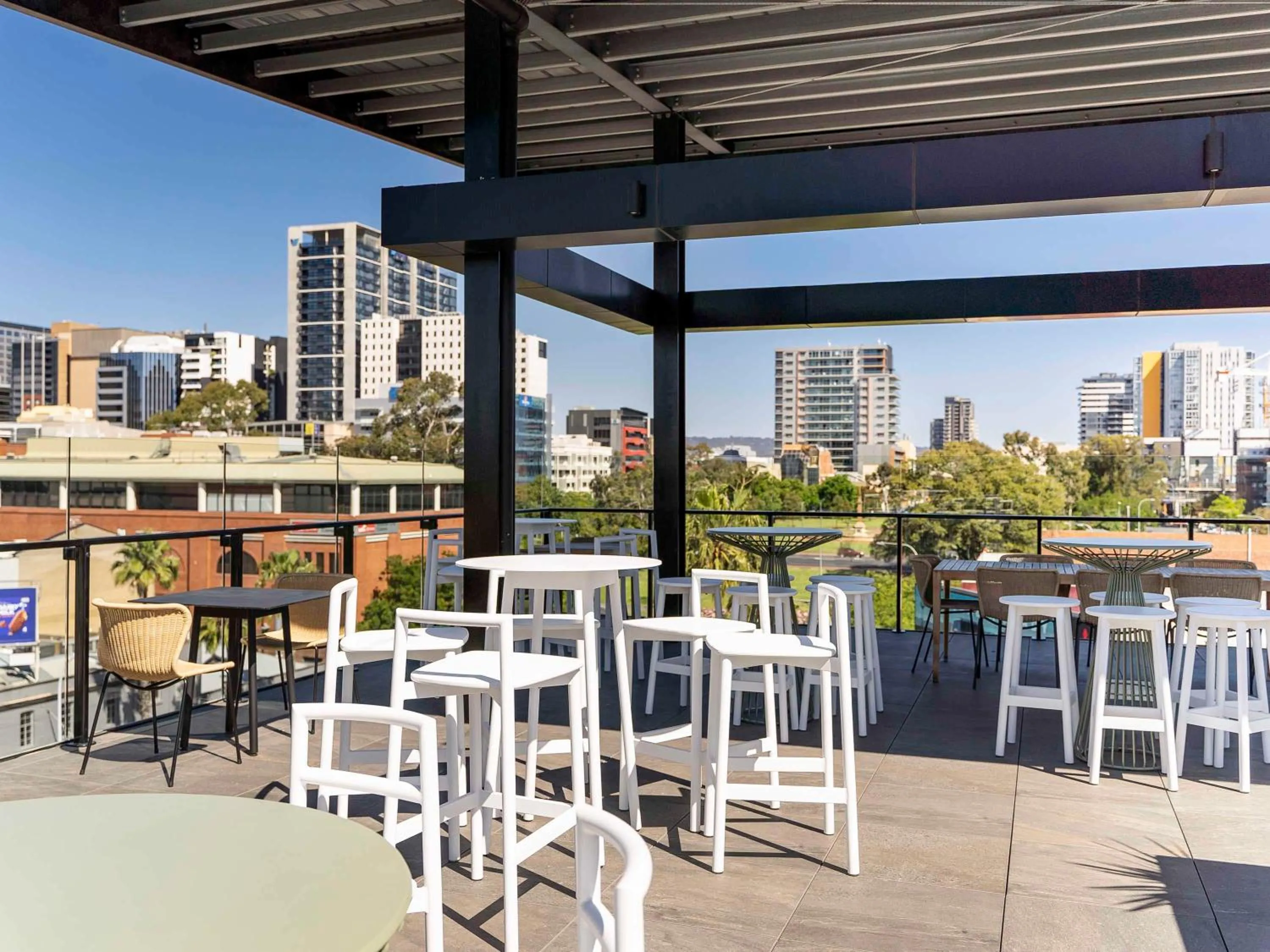 Pool view in Adelaide Rockford