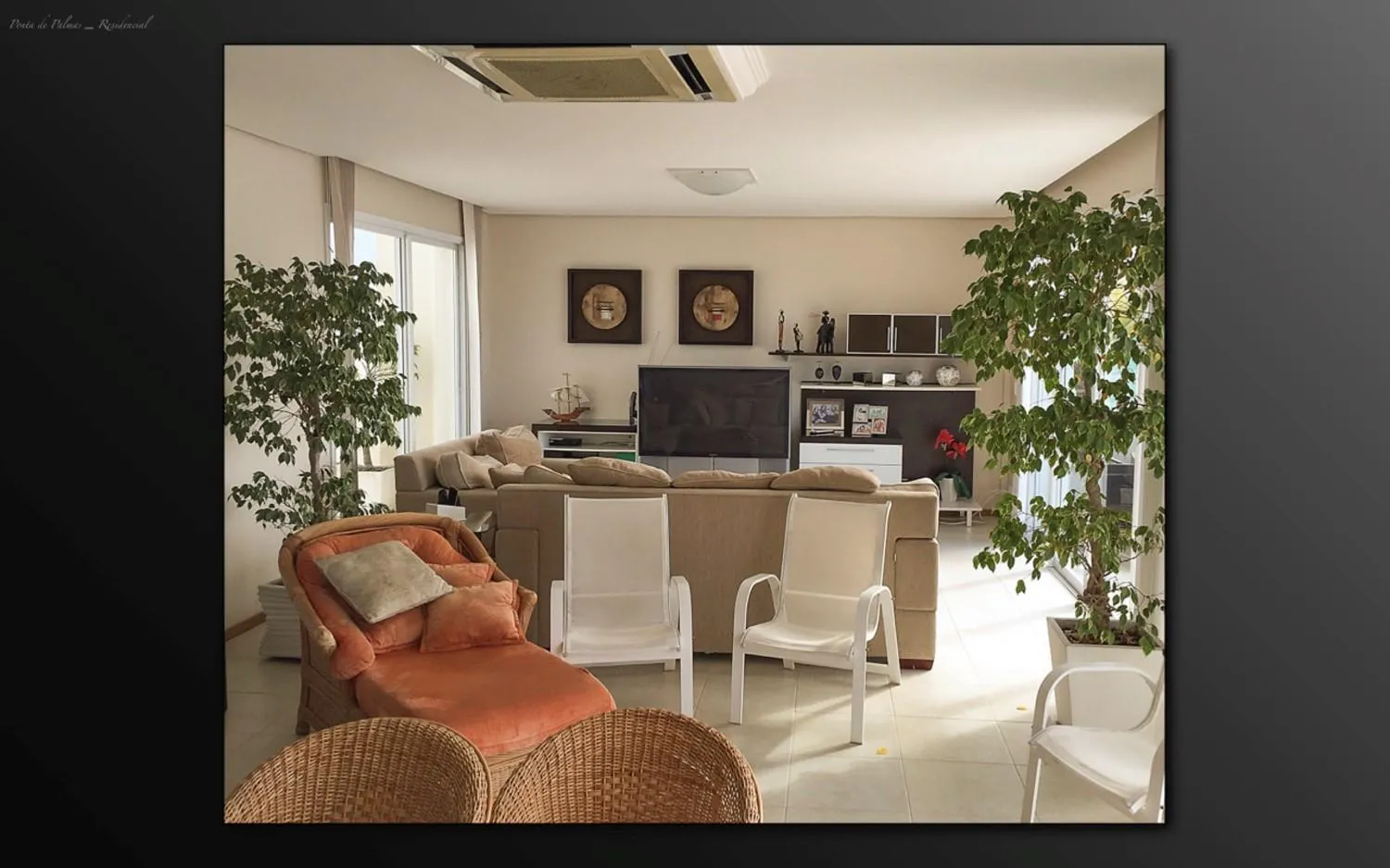 Seating area in Cobertura Praia de Palmas