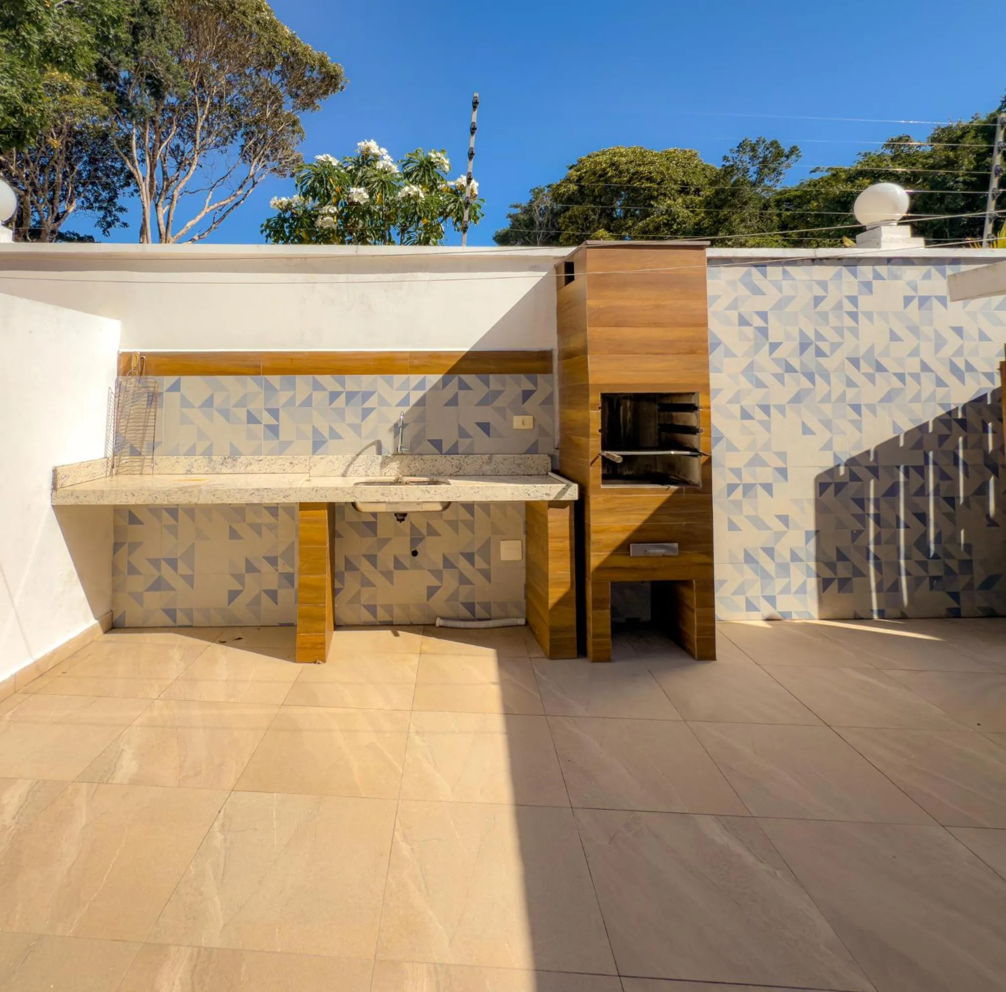 Mont Ararat Alto da Pitinga - Rede Tonziro