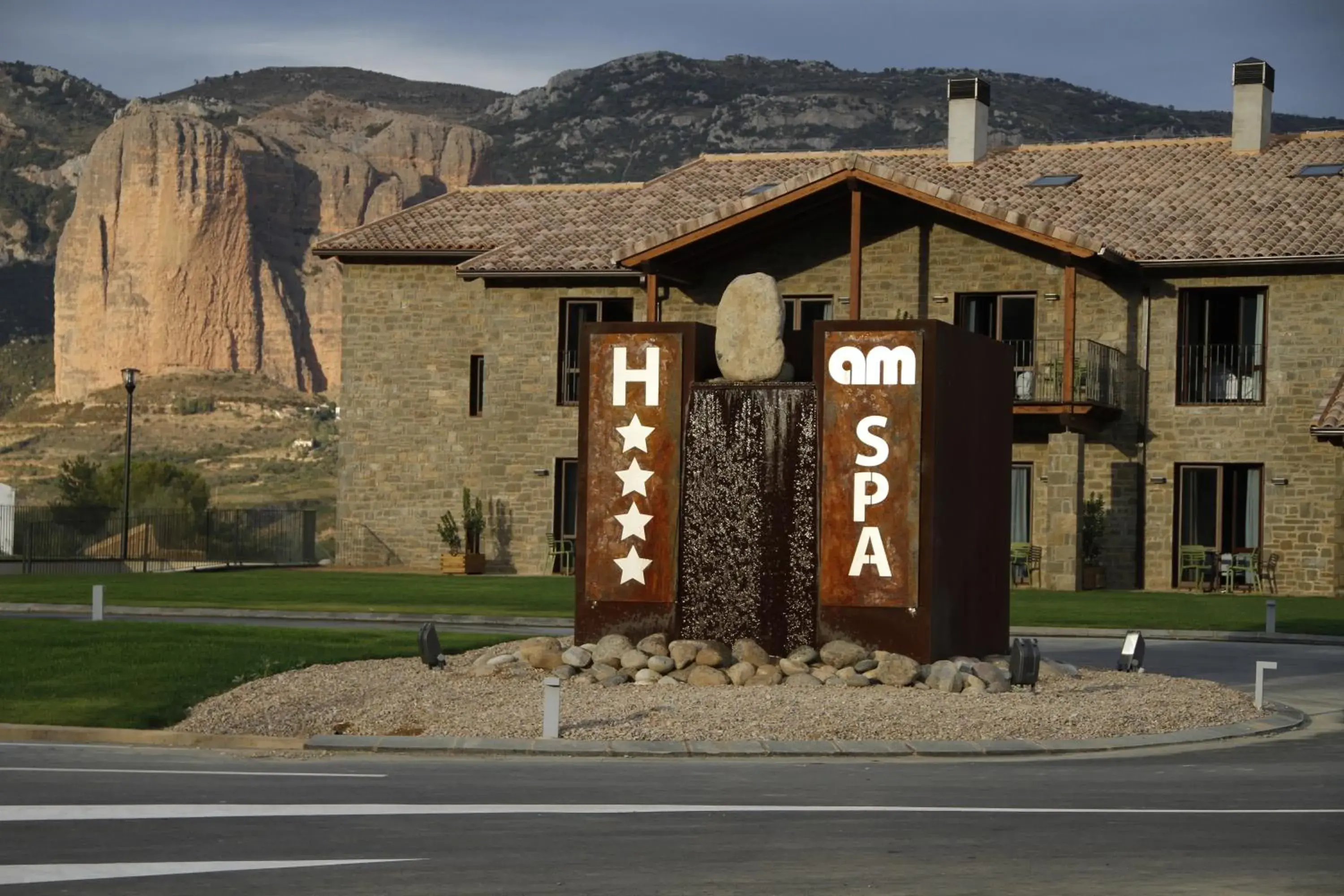 Facade/entrance in Hotel Spa Aguas de los Mallos Facade/entrance in Hotel Spa Aguas de los Mallos