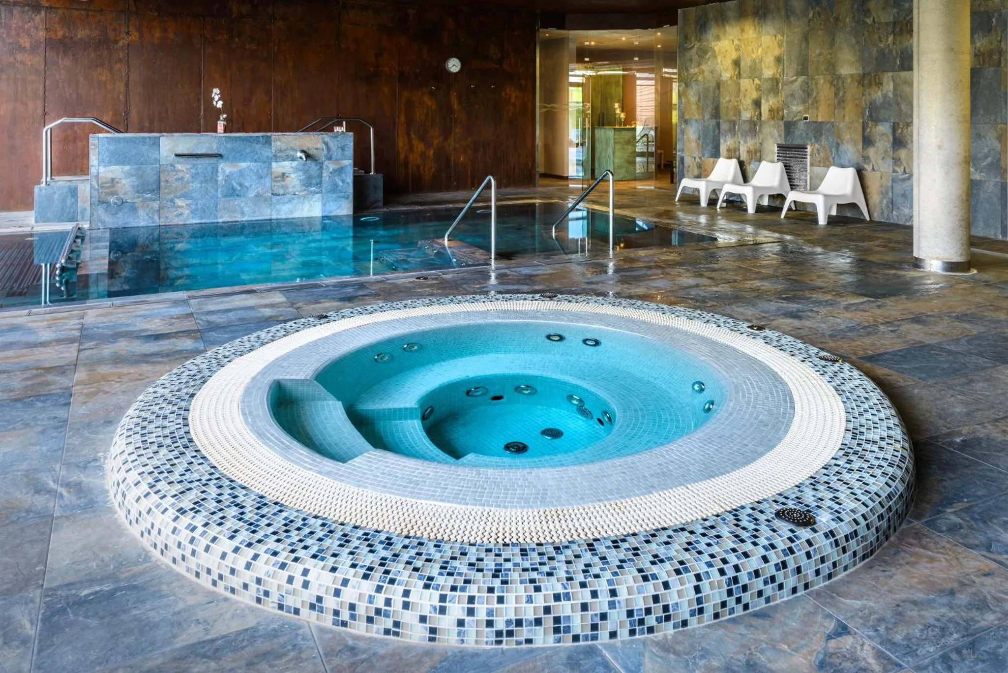 Spa and wellness centre/facilities in Hotel Spa Aguas de los Mallos