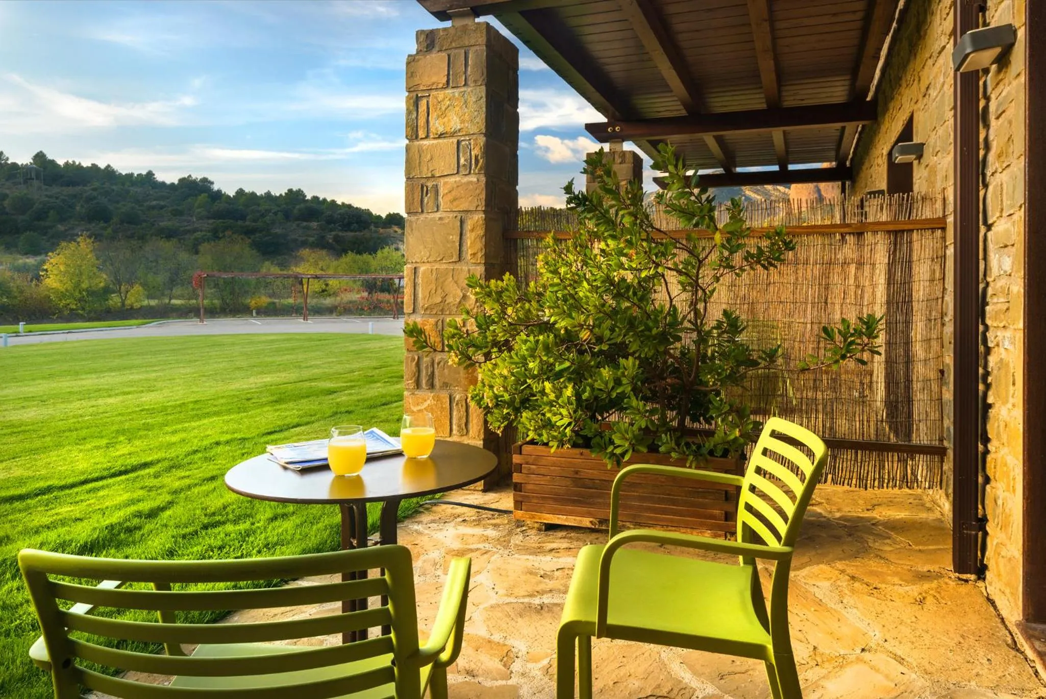 Balcony/Terrace in Hotel Spa Aguas de los Mallos