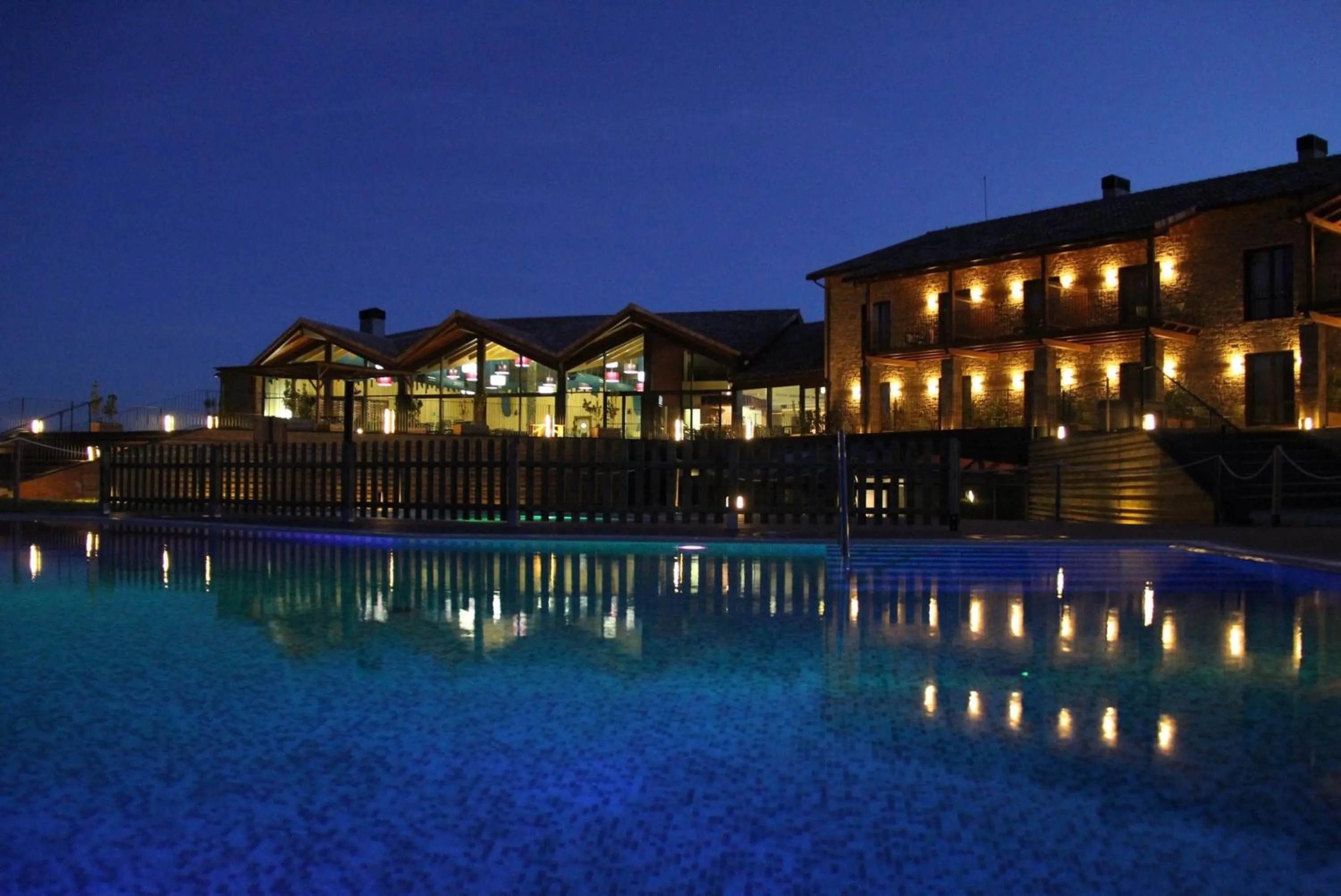 Garden in Hotel Spa Aguas de los Mallos